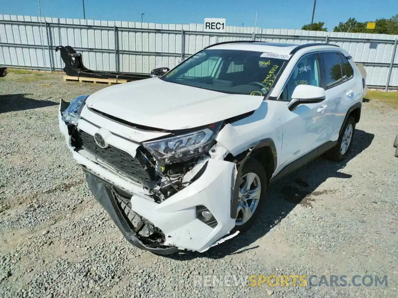 2 Фотография поврежденного автомобиля 2T3P1RFV6KW058499 TOYOTA RAV4 2019