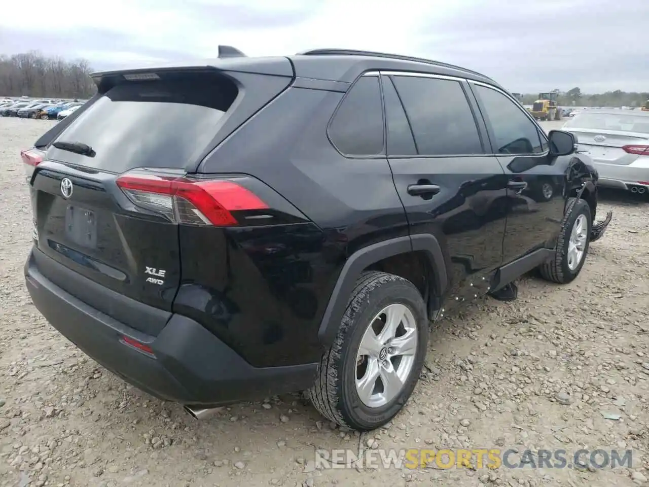 4 Photograph of a damaged car 2T3P1RFV6KW060107 TOYOTA RAV4 2019