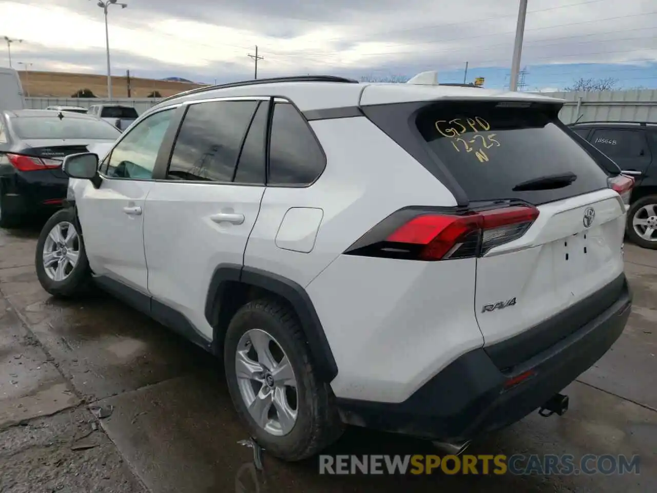 3 Photograph of a damaged car 2T3P1RFV6KW065985 TOYOTA RAV4 2019