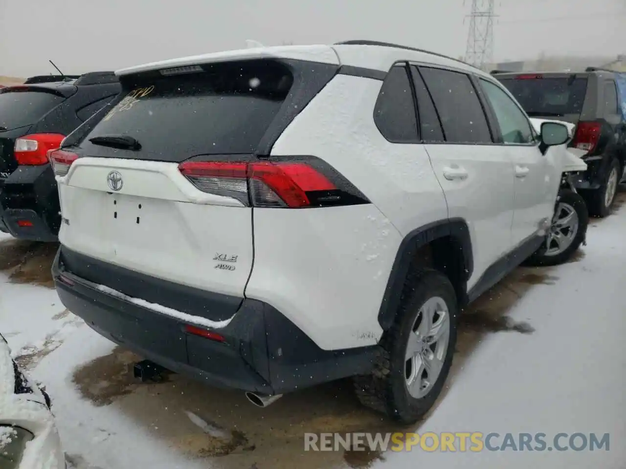 4 Photograph of a damaged car 2T3P1RFV6KW065985 TOYOTA RAV4 2019