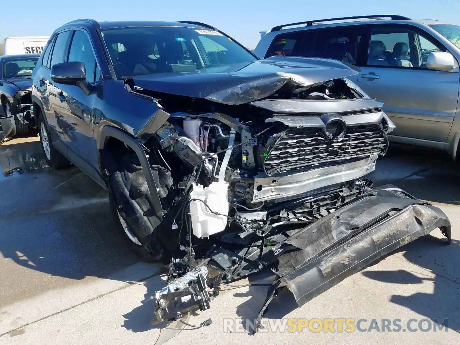 1 Photograph of a damaged car 2T3P1RFV7KC002881 TOYOTA RAV4 2019