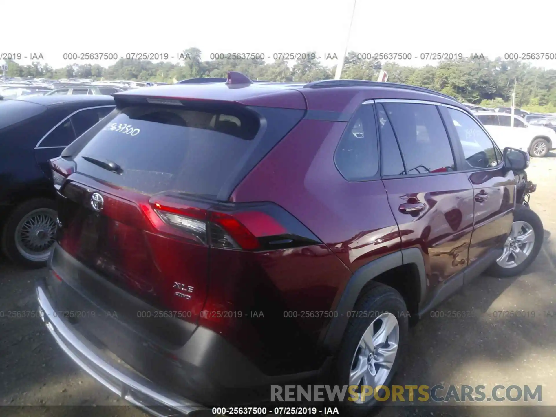 4 Photograph of a damaged car 2T3P1RFV7KC002945 TOYOTA RAV4 2019