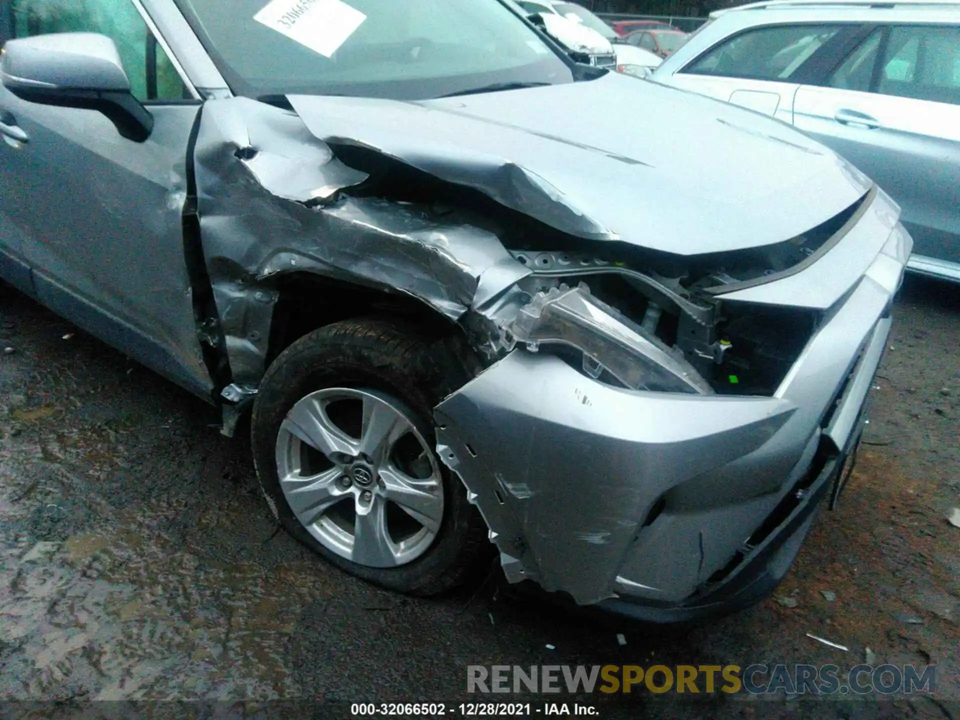 6 Photograph of a damaged car 2T3P1RFV7KC003335 TOYOTA RAV4 2019