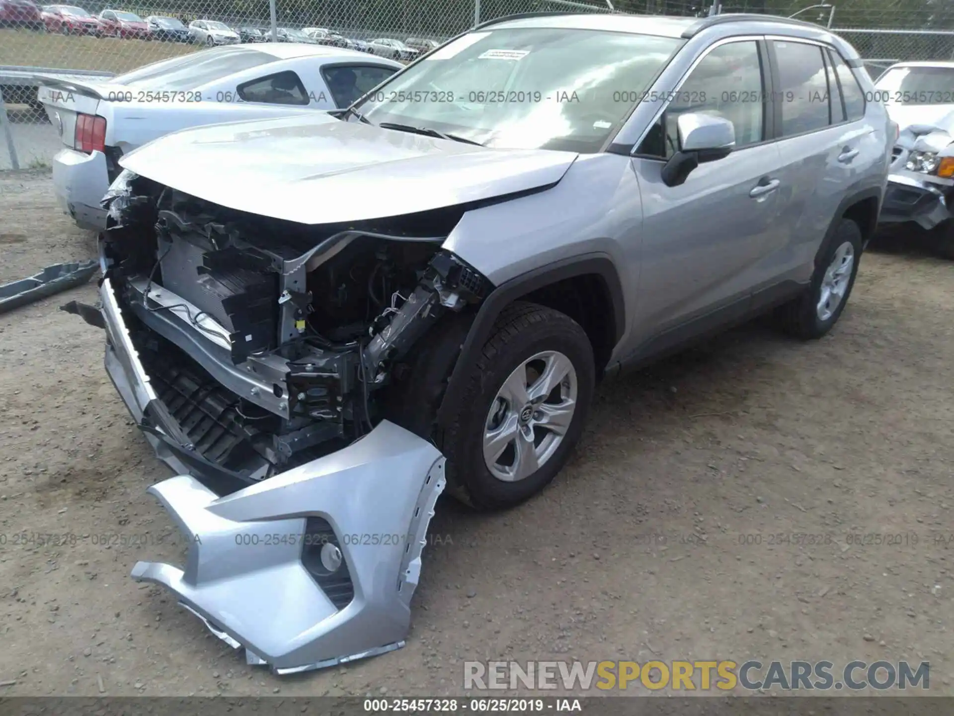 2 Фотография поврежденного автомобиля 2T3P1RFV7KC006672 TOYOTA RAV4 2019