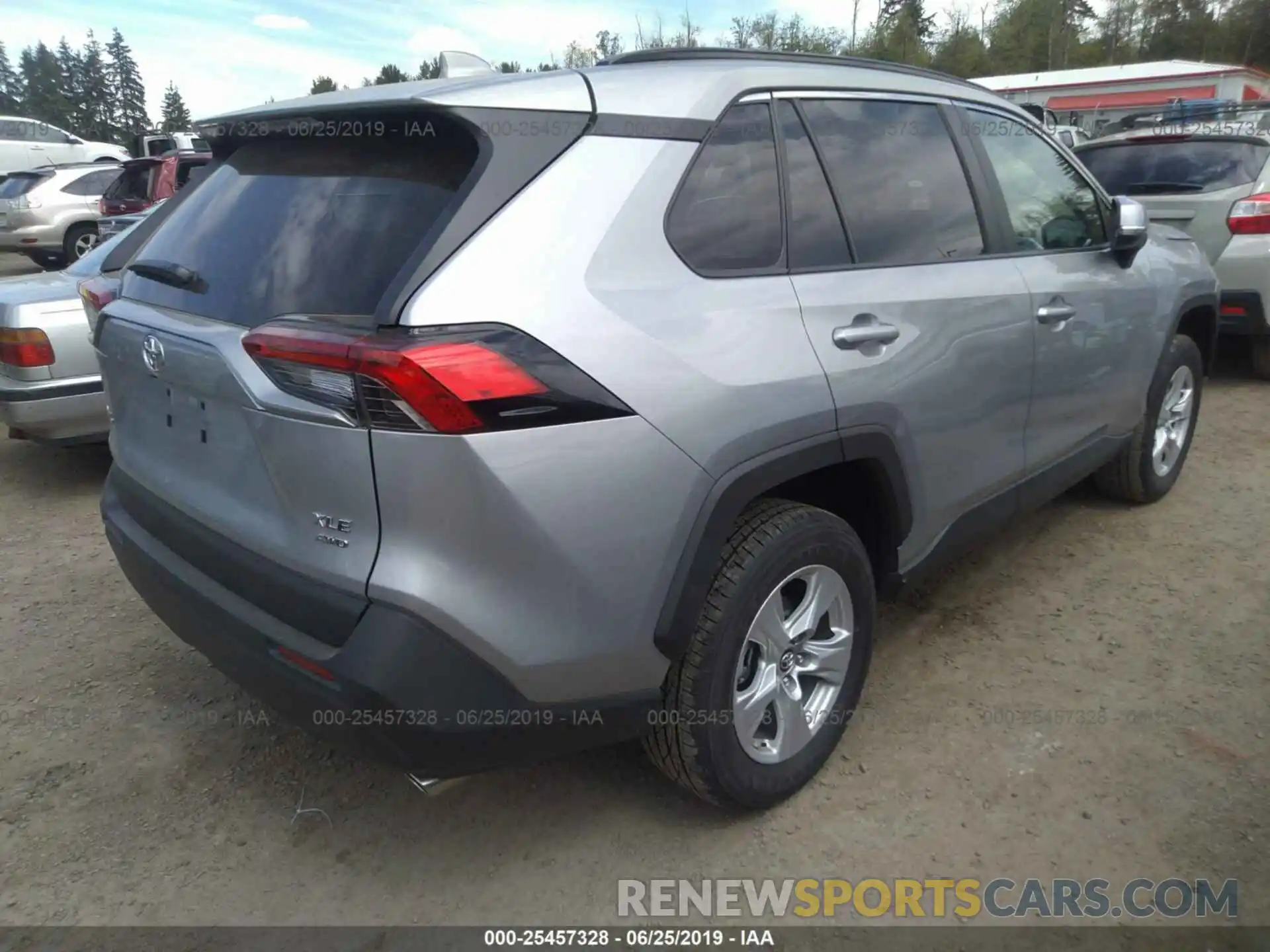 4 Photograph of a damaged car 2T3P1RFV7KC006672 TOYOTA RAV4 2019