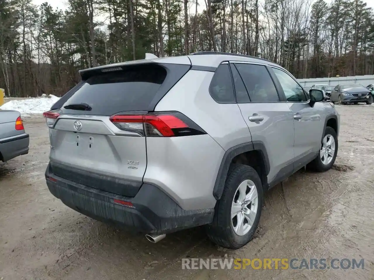 4 Photograph of a damaged car 2T3P1RFV7KC006932 TOYOTA RAV4 2019