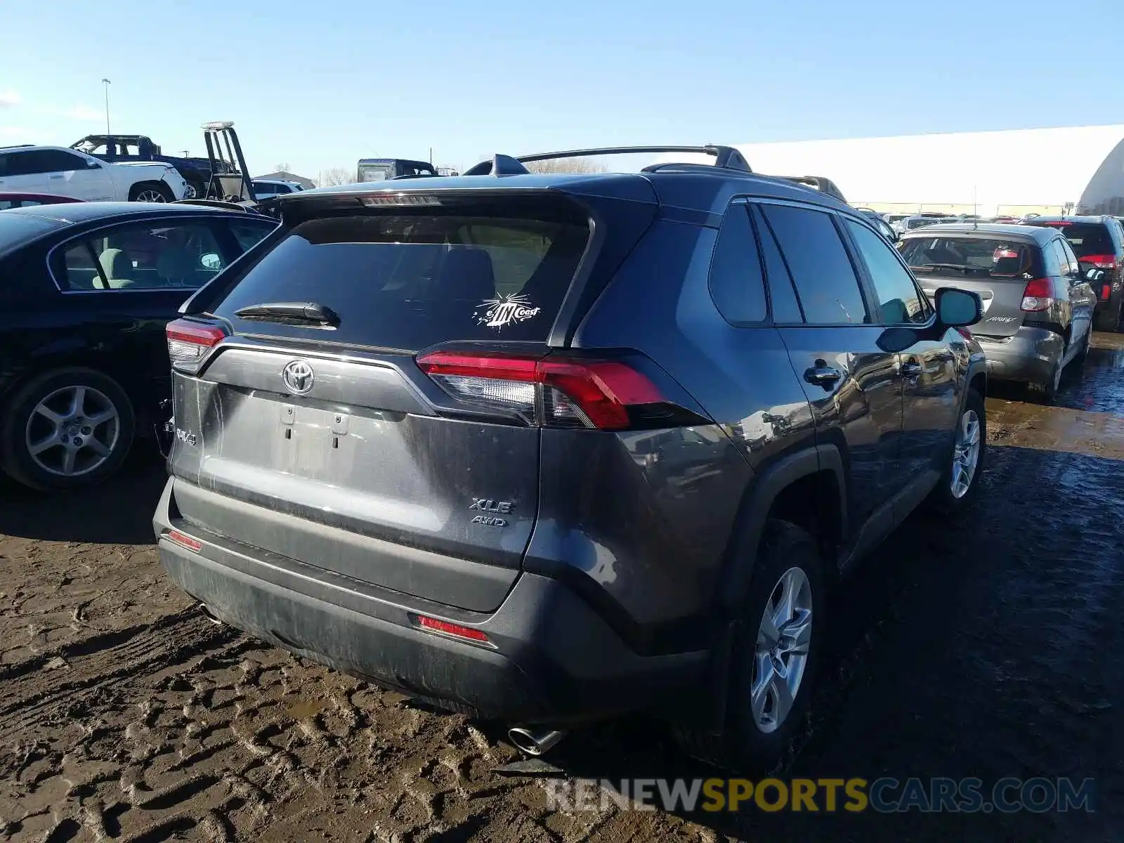 4 Photograph of a damaged car 2T3P1RFV7KC012424 TOYOTA RAV4 2019