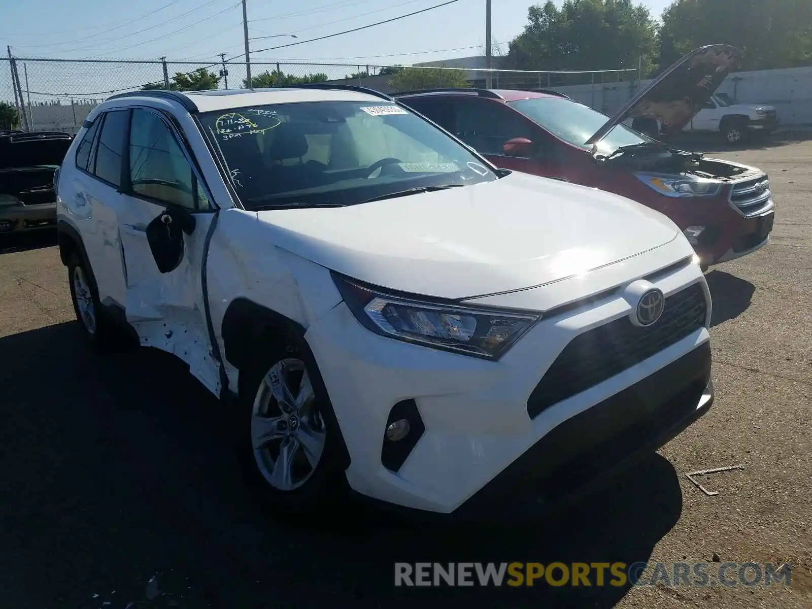 1 Photograph of a damaged car 2T3P1RFV7KC020765 TOYOTA RAV4 2019