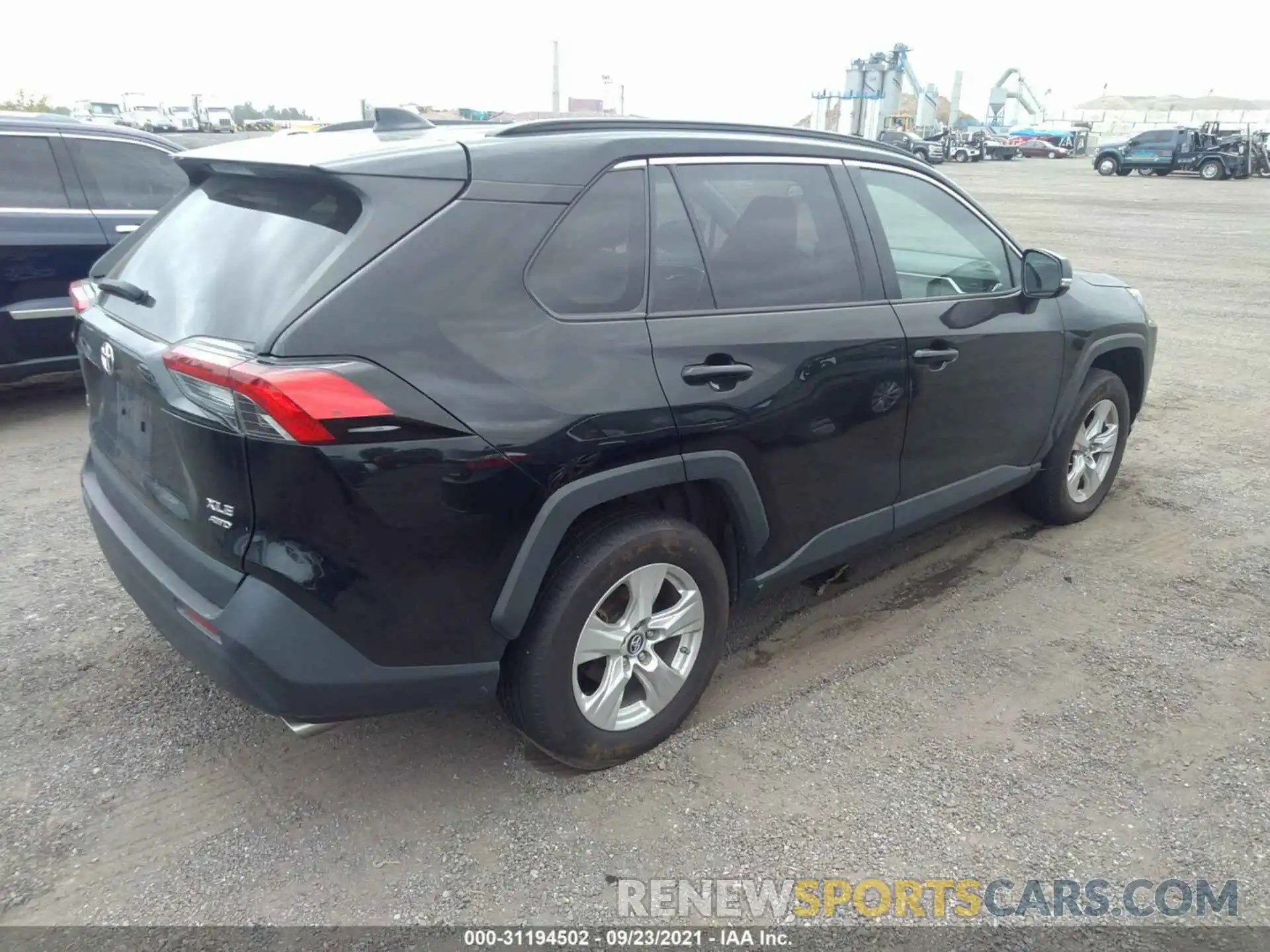 4 Photograph of a damaged car 2T3P1RFV7KC021639 TOYOTA RAV4 2019