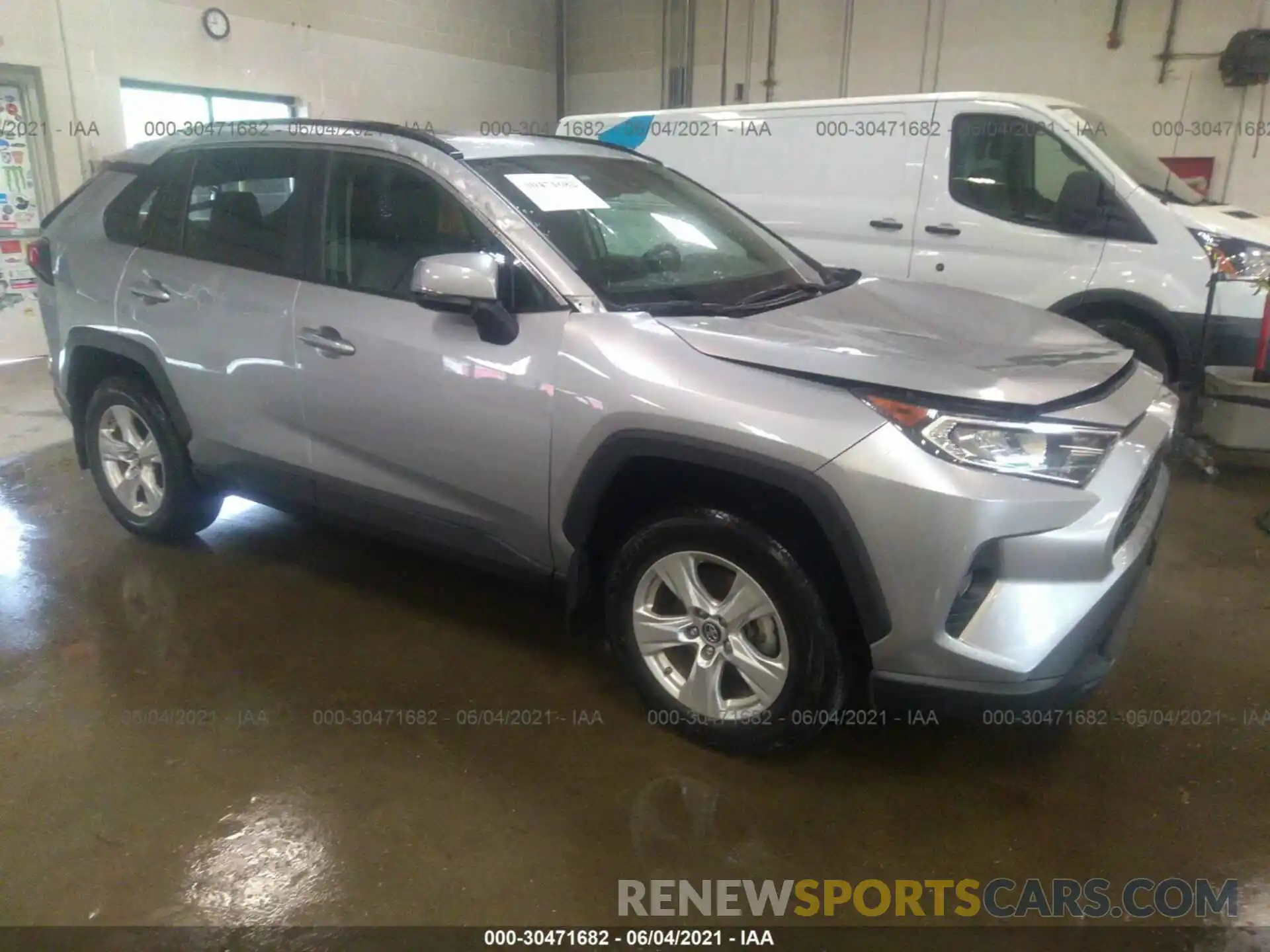 1 Photograph of a damaged car 2T3P1RFV7KC024556 TOYOTA RAV4 2019