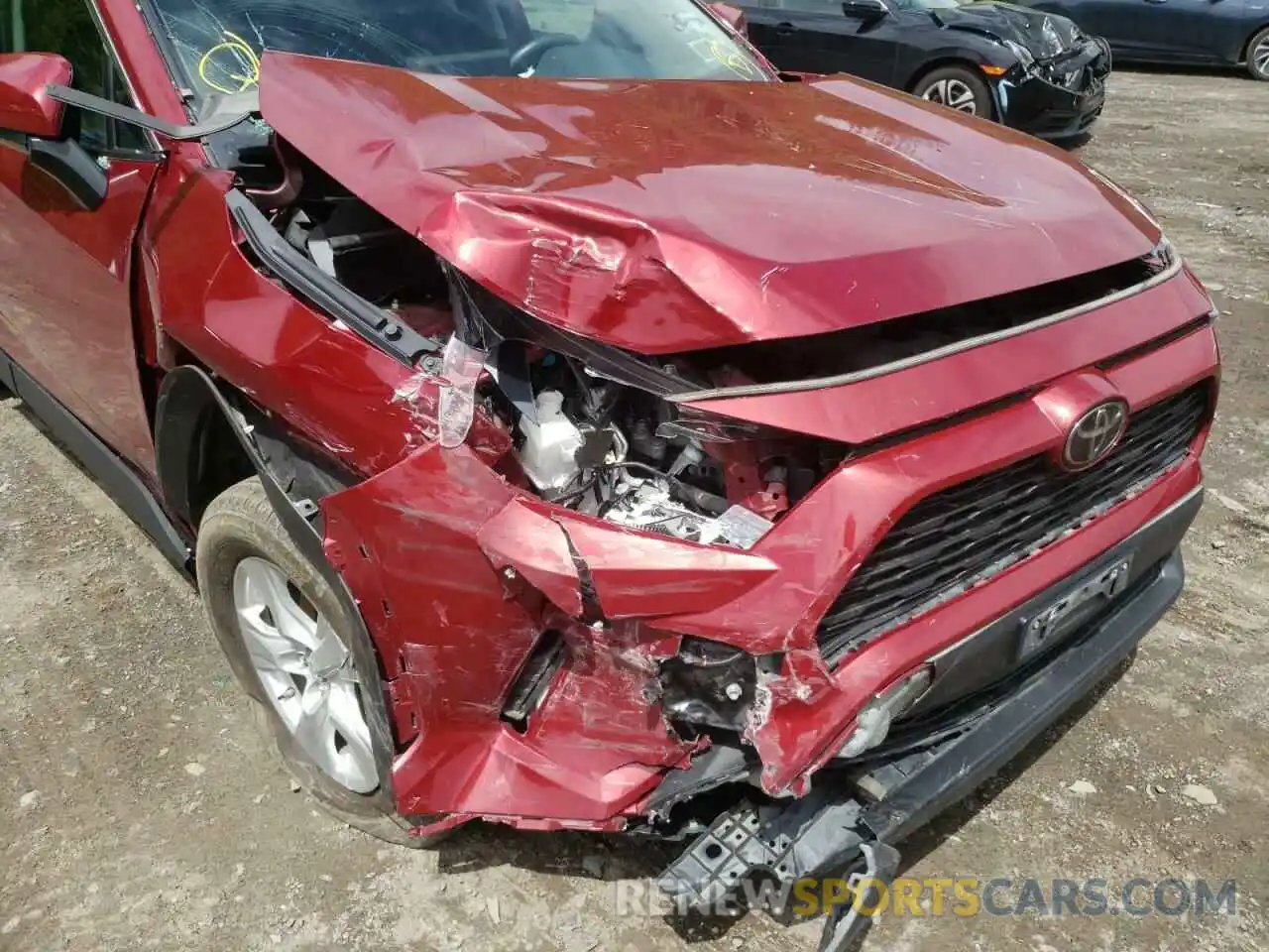 9 Photograph of a damaged car 2T3P1RFV7KC029630 TOYOTA RAV4 2019