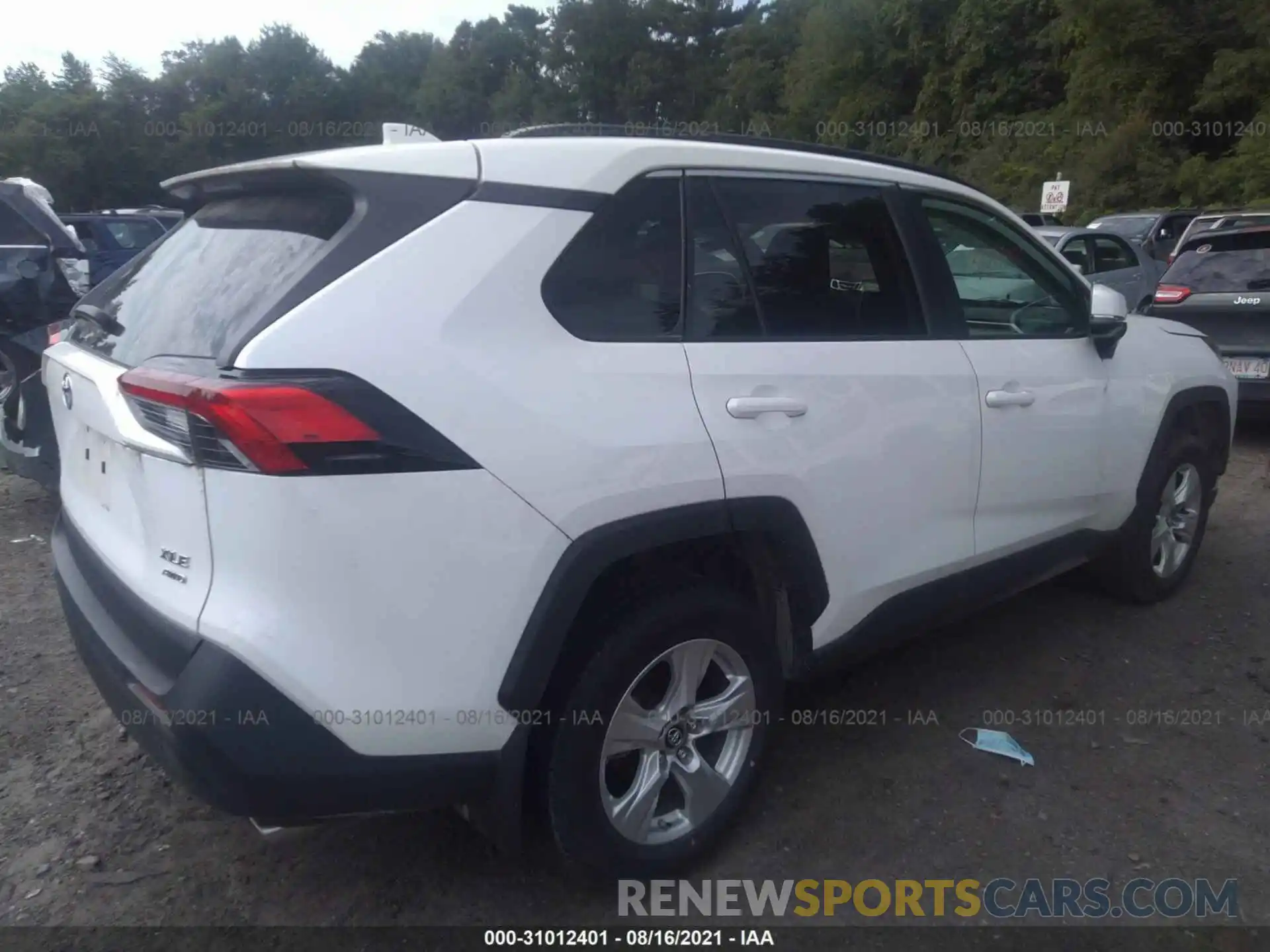 4 Photograph of a damaged car 2T3P1RFV7KC034875 TOYOTA RAV4 2019