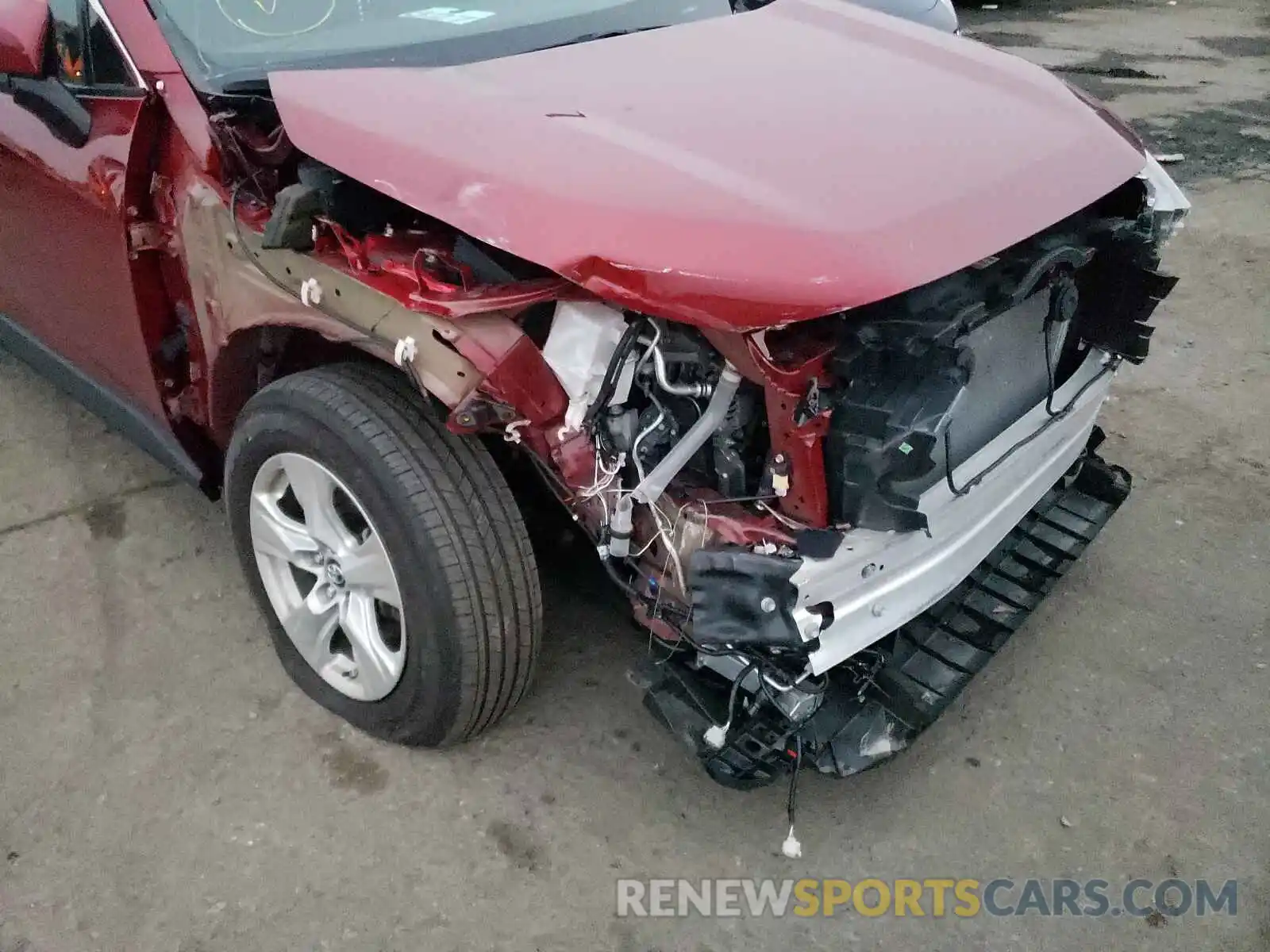 9 Photograph of a damaged car 2T3P1RFV7KC045424 TOYOTA RAV4 2019