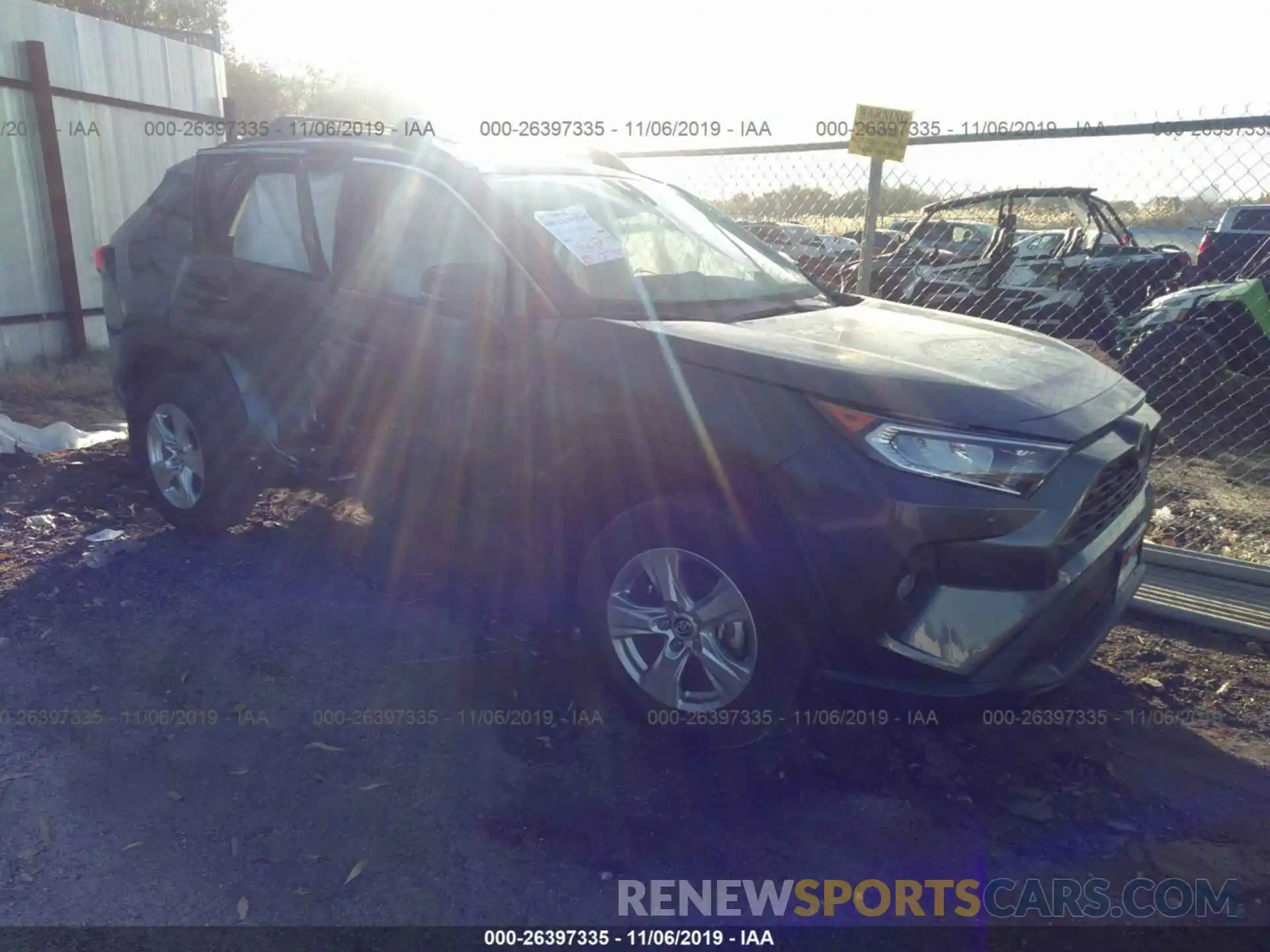 1 Photograph of a damaged car 2T3P1RFV7KC052194 TOYOTA RAV4 2019