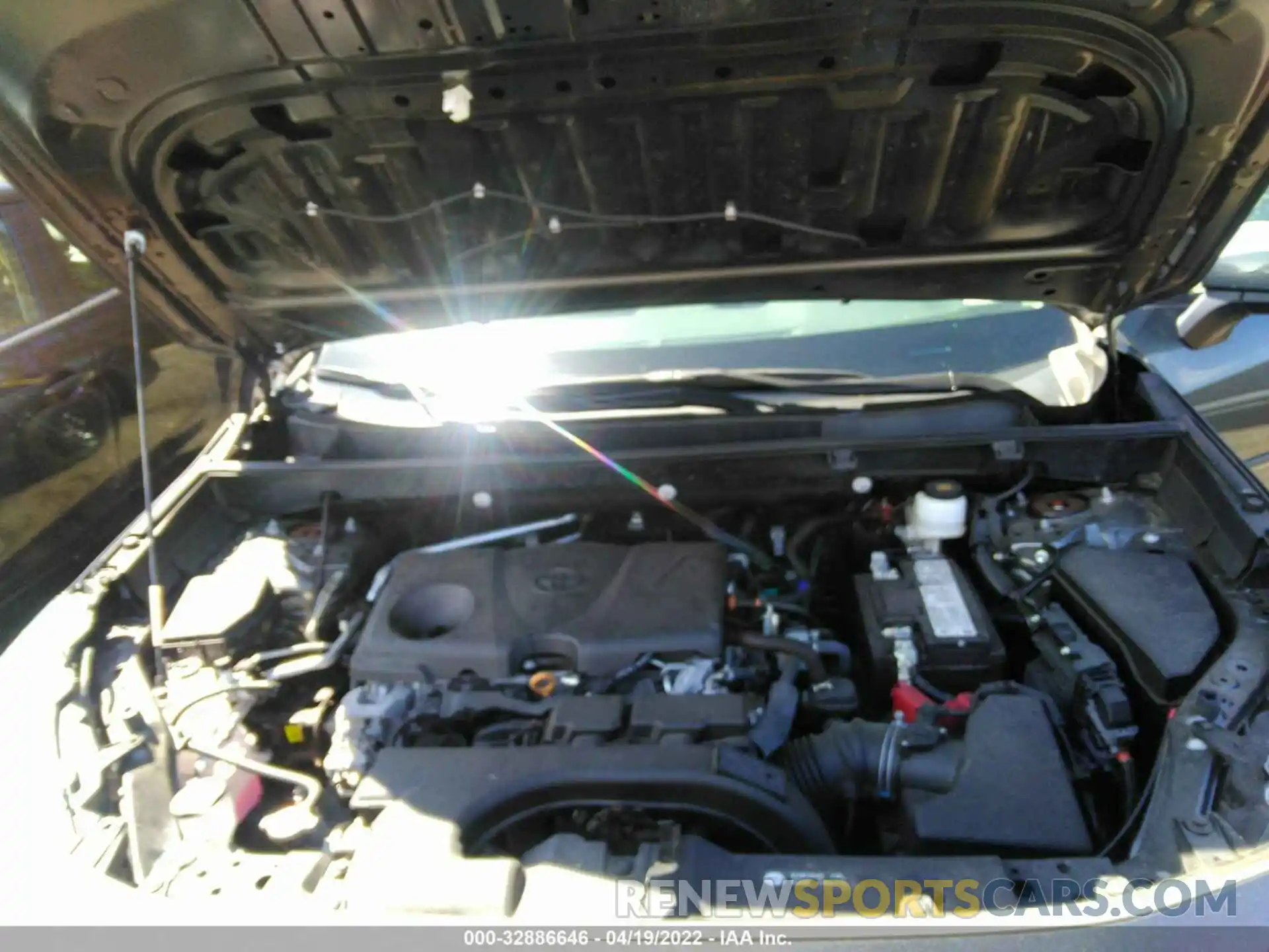 10 Фотография поврежденного автомобиля 2T3P1RFV7KC056097 TOYOTA RAV4 2019