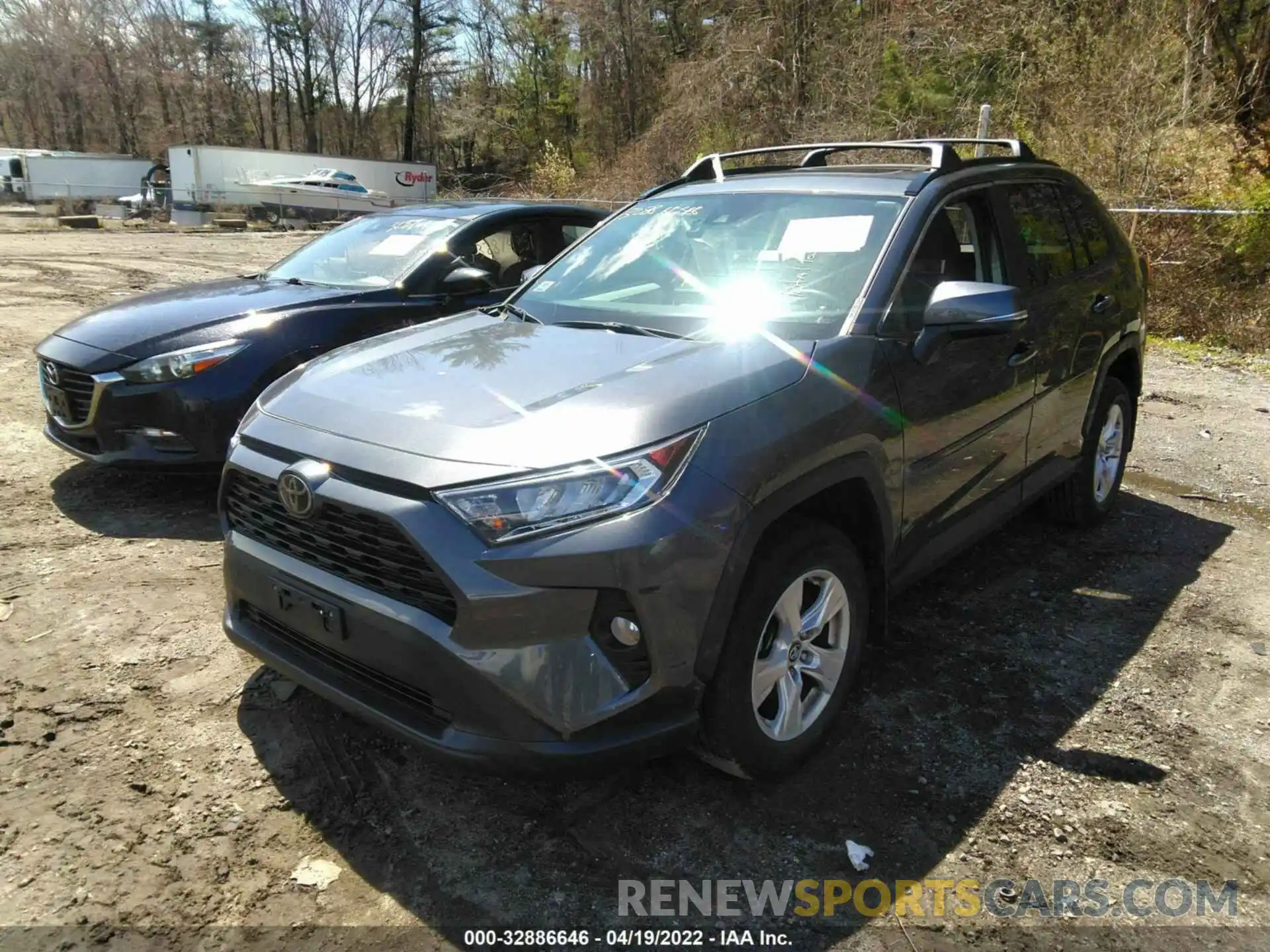 2 Фотография поврежденного автомобиля 2T3P1RFV7KC056097 TOYOTA RAV4 2019