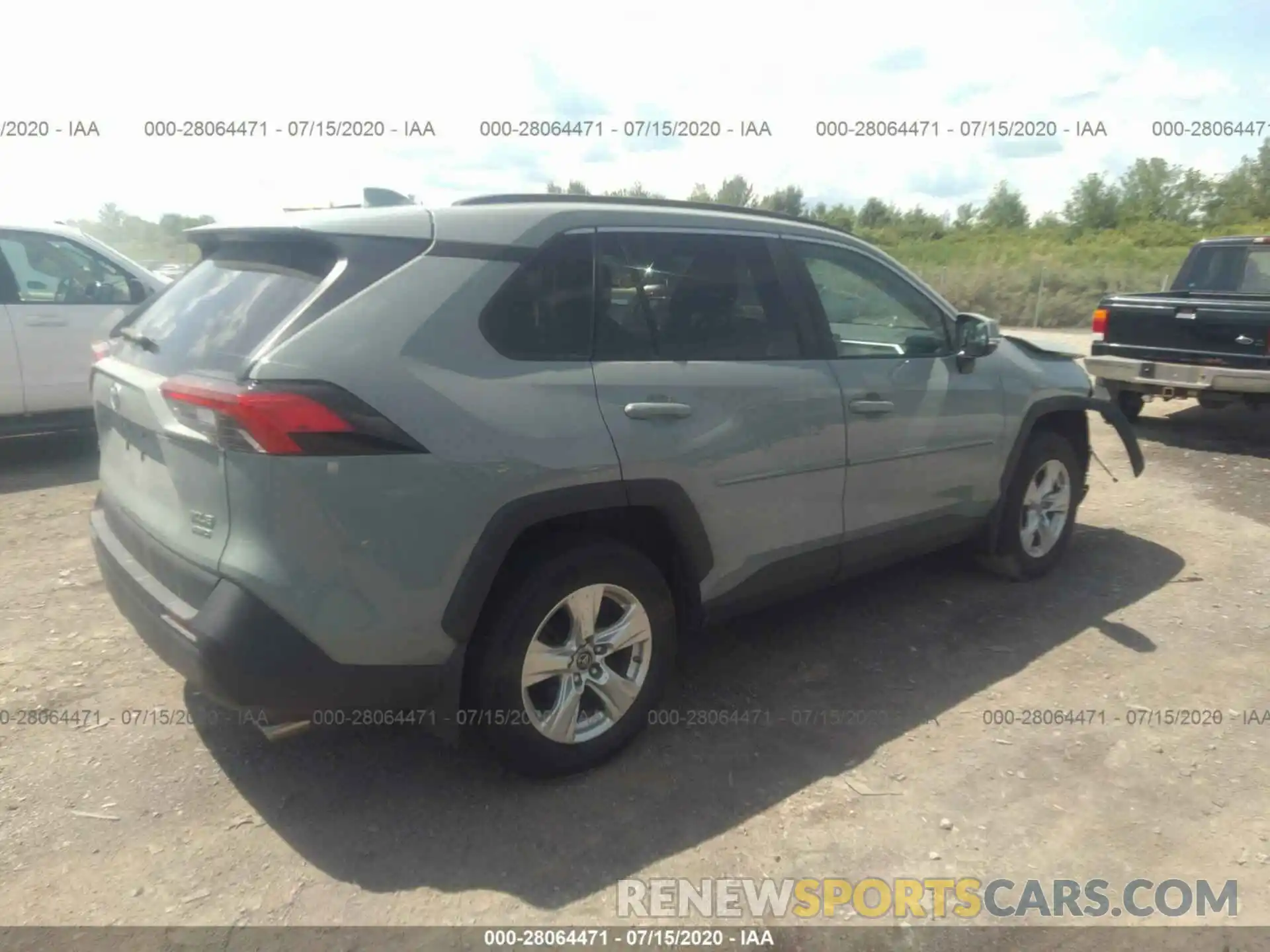 4 Photograph of a damaged car 2T3P1RFV7KC058772 TOYOTA RAV4 2019