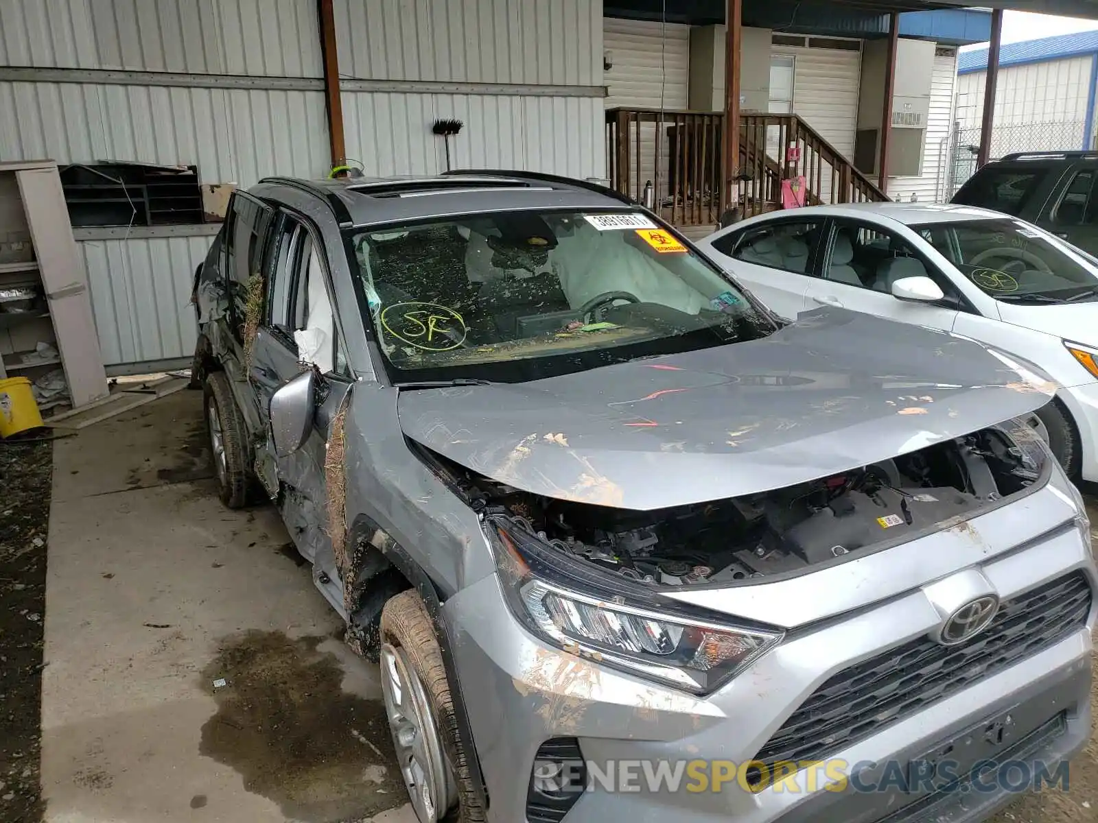 9 Photograph of a damaged car 2T3P1RFV7KW029948 TOYOTA RAV4 2019