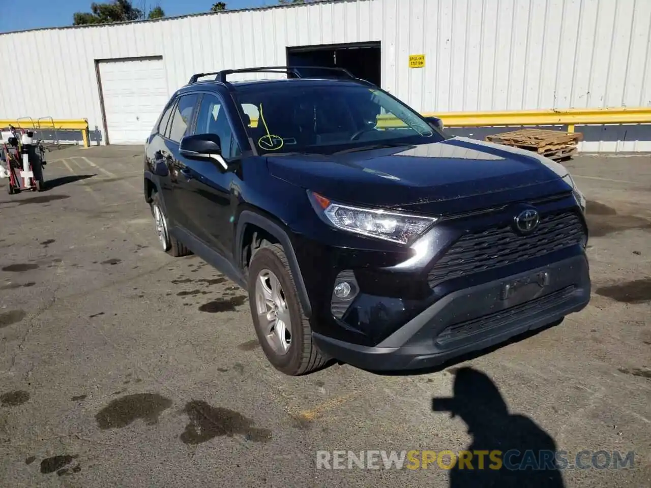 1 Photograph of a damaged car 2T3P1RFV7KW032719 TOYOTA RAV4 2019