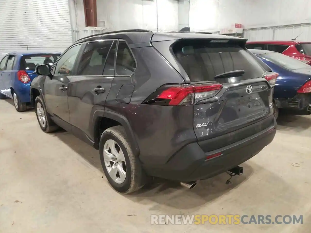 3 Photograph of a damaged car 2T3P1RFV7KW042196 TOYOTA RAV4 2019