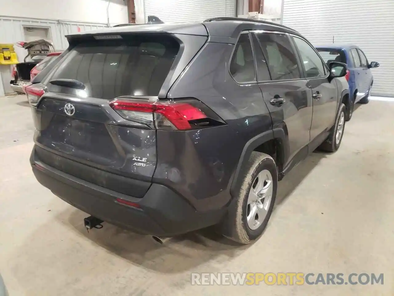 4 Photograph of a damaged car 2T3P1RFV7KW042196 TOYOTA RAV4 2019