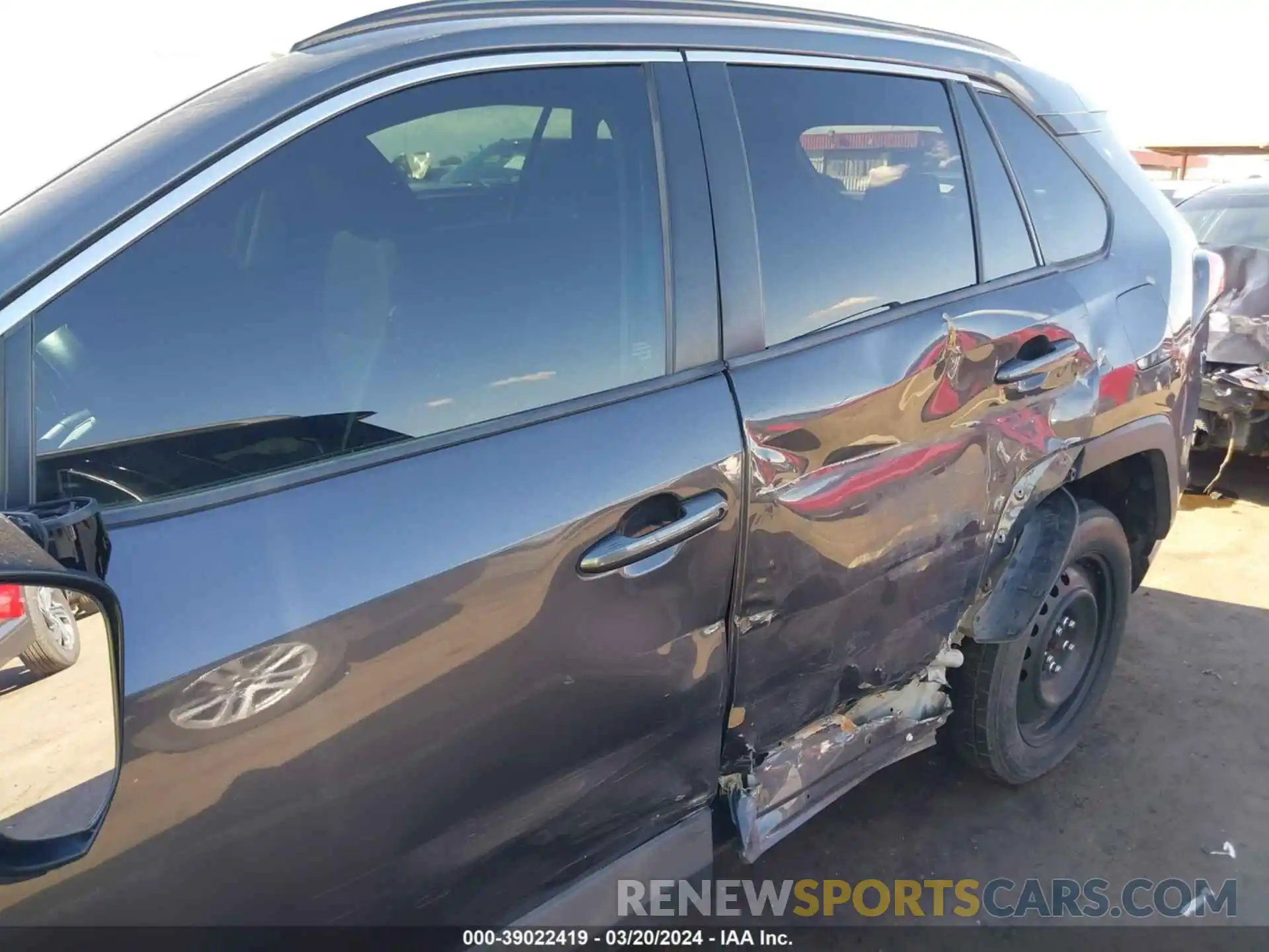 6 Photograph of a damaged car 2T3P1RFV7KW042537 TOYOTA RAV4 2019