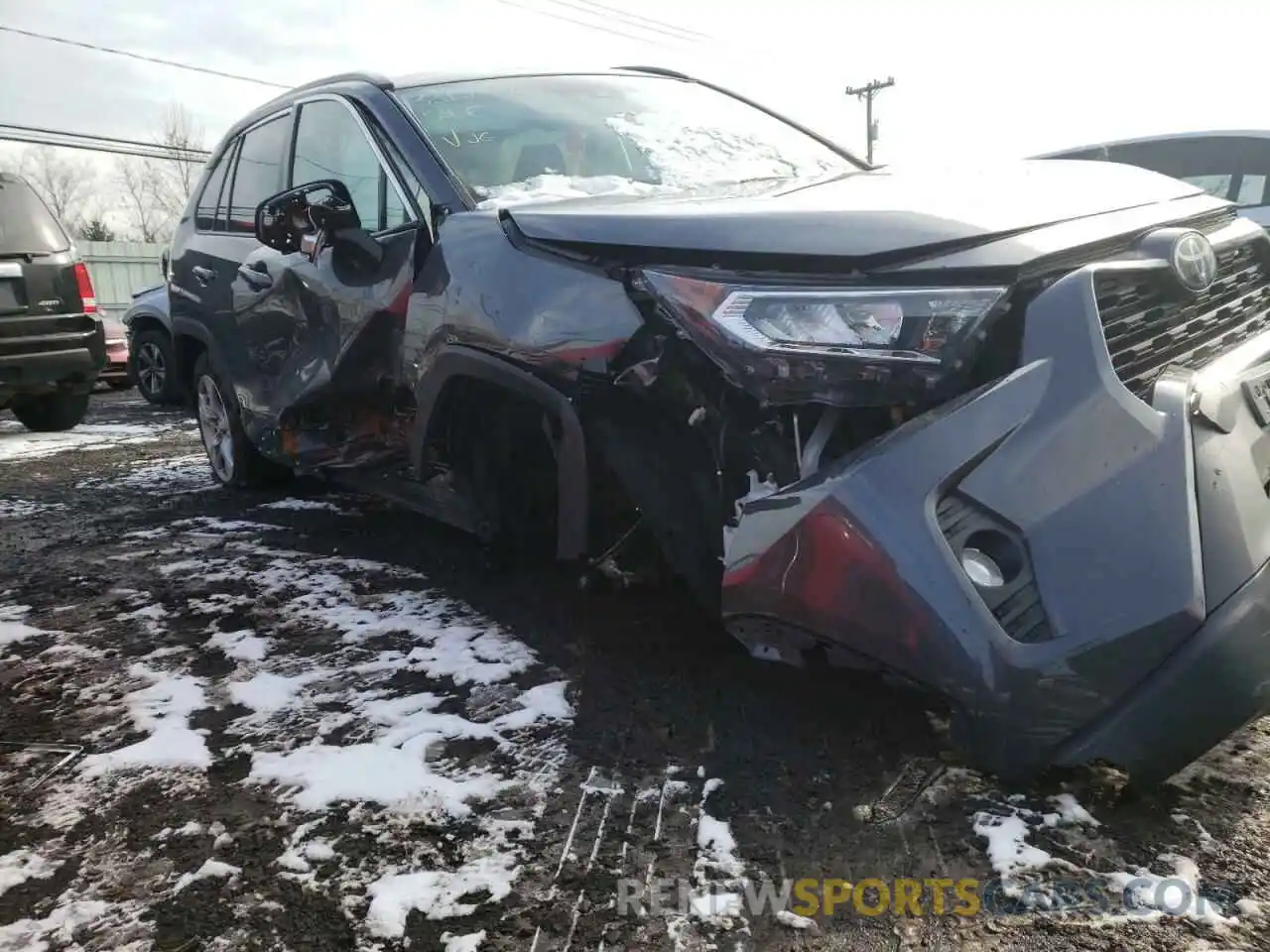 9 Photograph of a damaged car 2T3P1RFV7KW051058 TOYOTA RAV4 2019