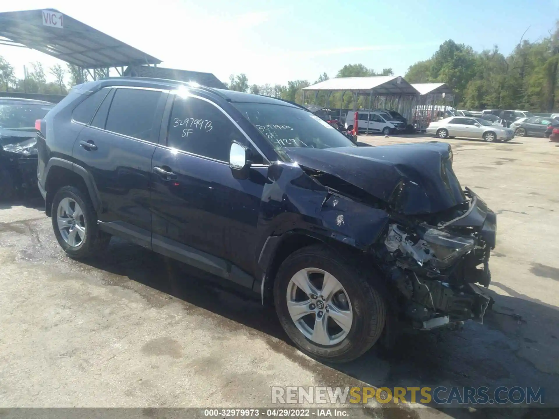 1 Photograph of a damaged car 2T3P1RFV7KW051383 TOYOTA RAV4 2019