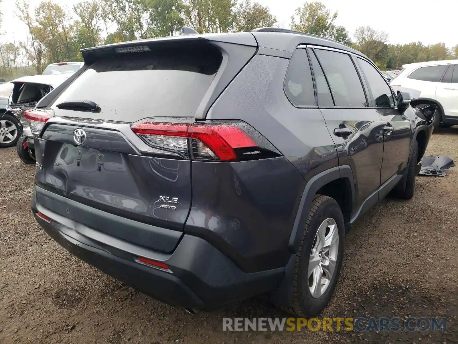 4 Photograph of a damaged car 2T3P1RFV7KW051836 TOYOTA RAV4 2019