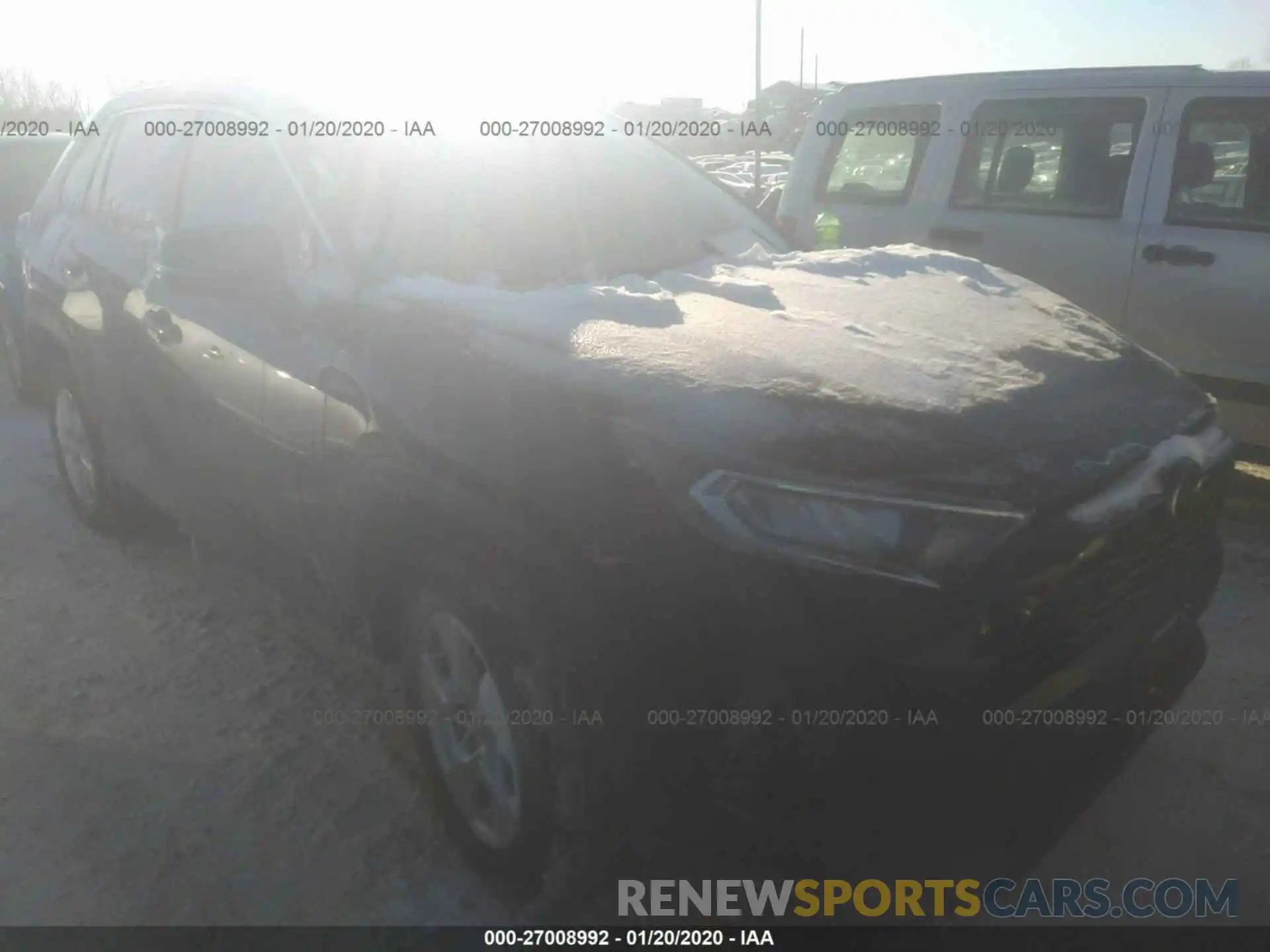 1 Photograph of a damaged car 2T3P1RFV7KW072010 TOYOTA RAV4 2019