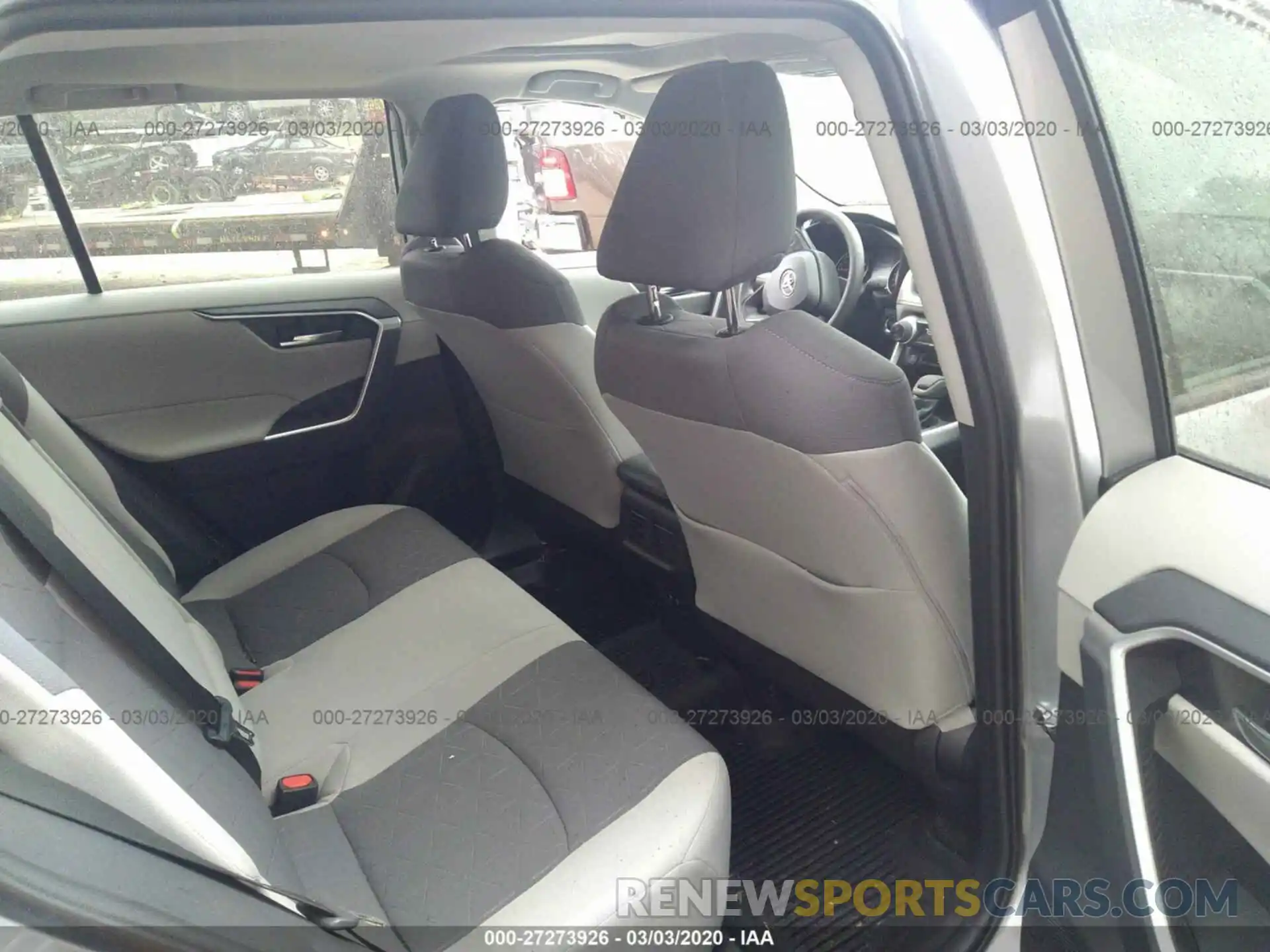 8 Фотография поврежденного автомобиля 2T3P1RFV7KW076946 TOYOTA RAV4 2019