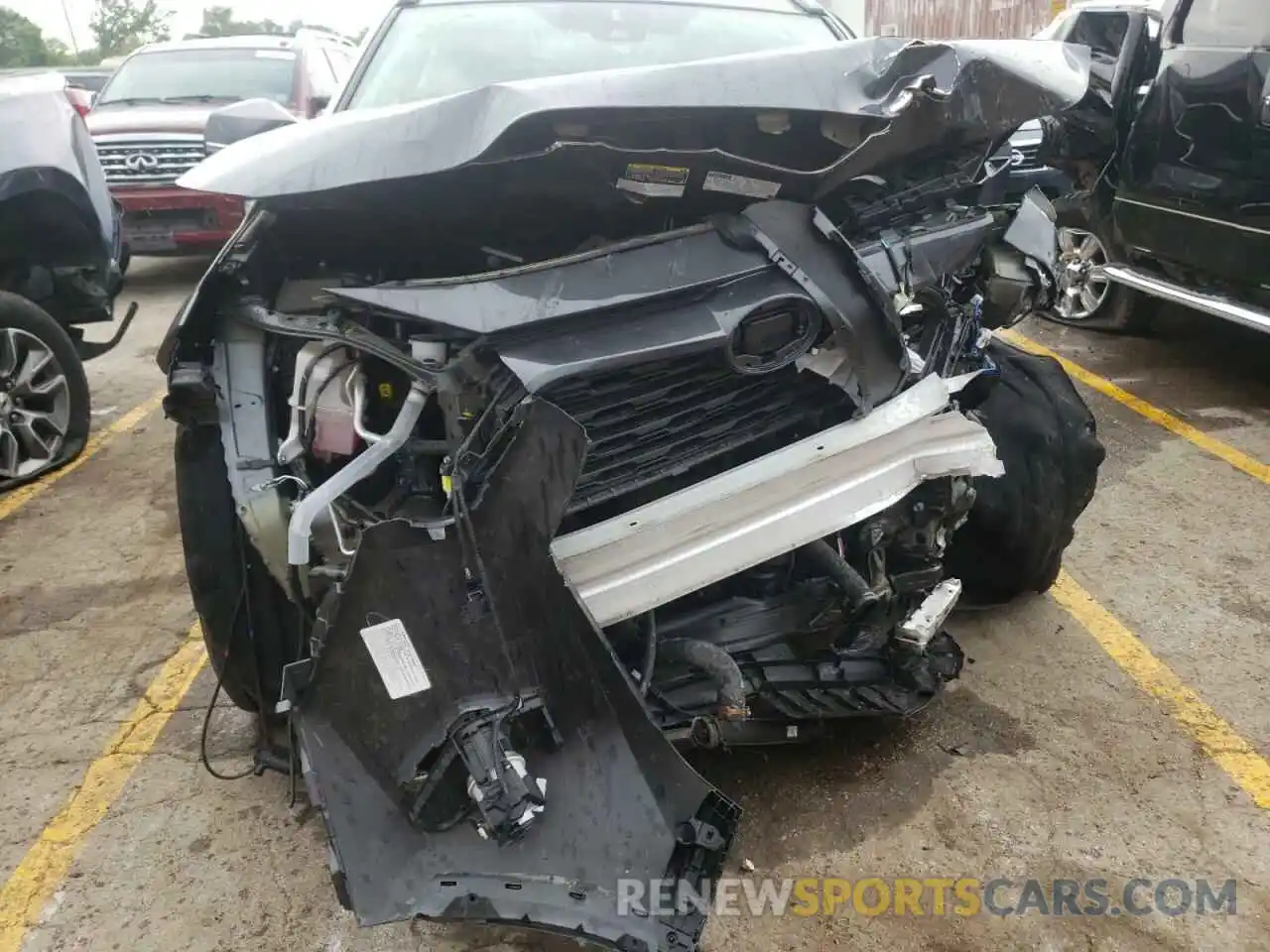 9 Photograph of a damaged car 2T3P1RFV7KW078261 TOYOTA RAV4 2019