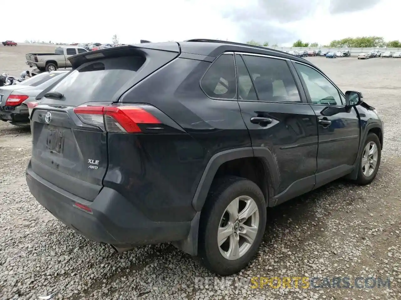 4 Photograph of a damaged car 2T3P1RFV7KW081547 TOYOTA RAV4 2019