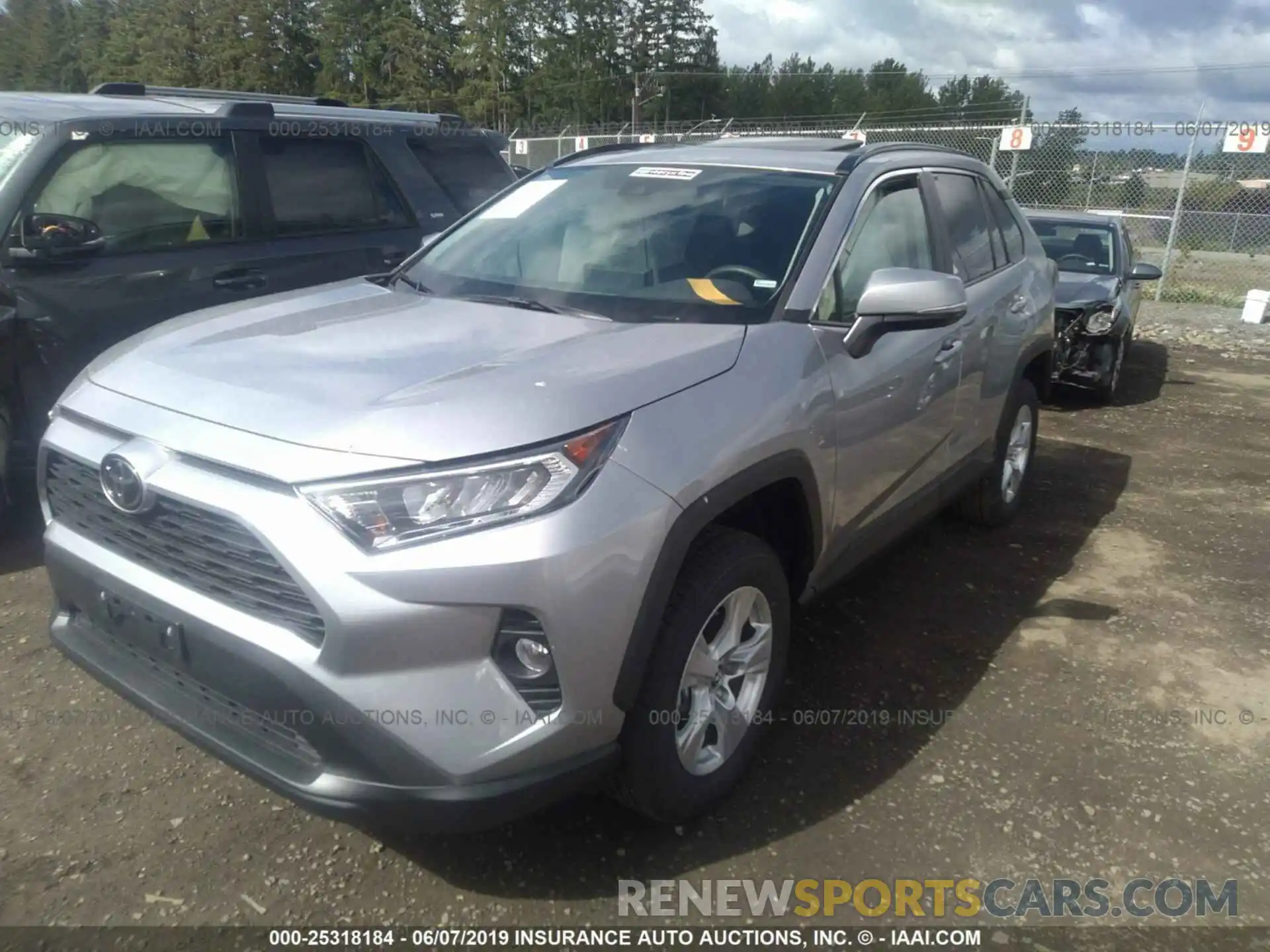 2 Фотография поврежденного автомобиля 2T3P1RFV8KC002937 TOYOTA RAV4 2019