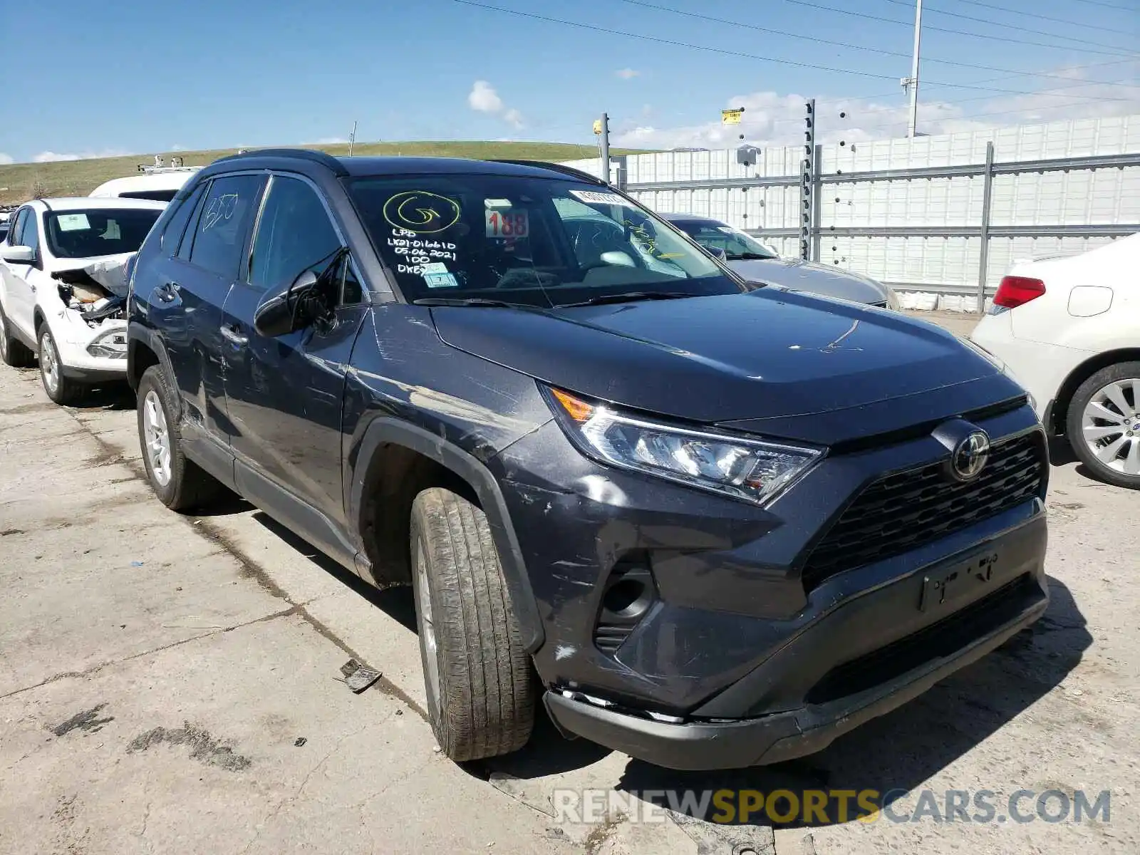 1 Photograph of a damaged car 2T3P1RFV8KC004574 TOYOTA RAV4 2019