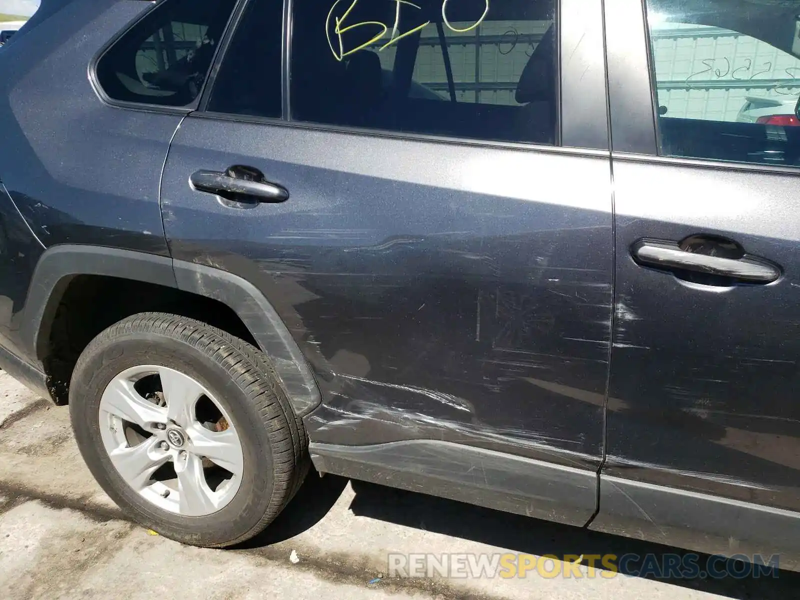 9 Photograph of a damaged car 2T3P1RFV8KC004574 TOYOTA RAV4 2019