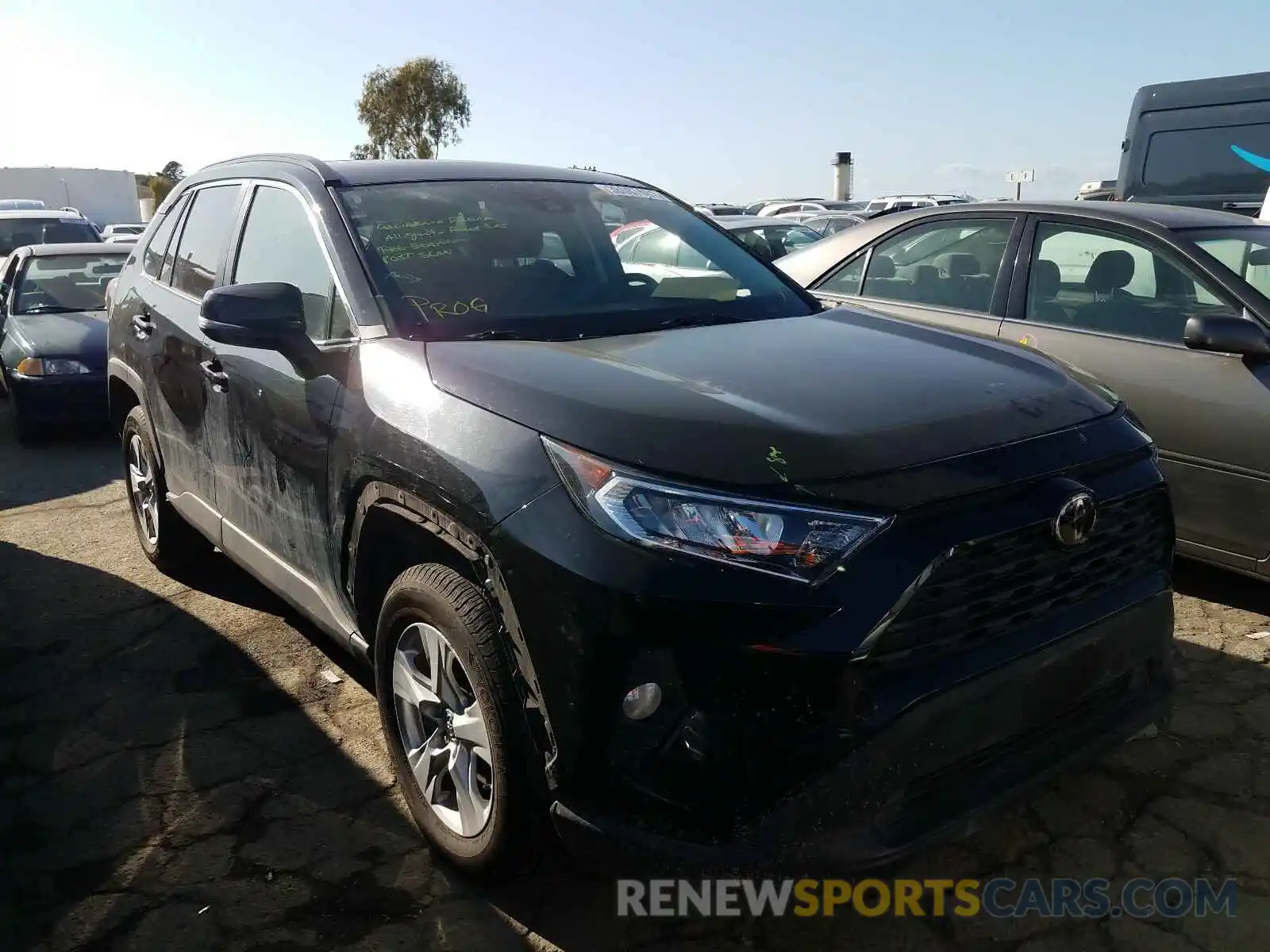 1 Photograph of a damaged car 2T3P1RFV8KC005823 TOYOTA RAV4 2019