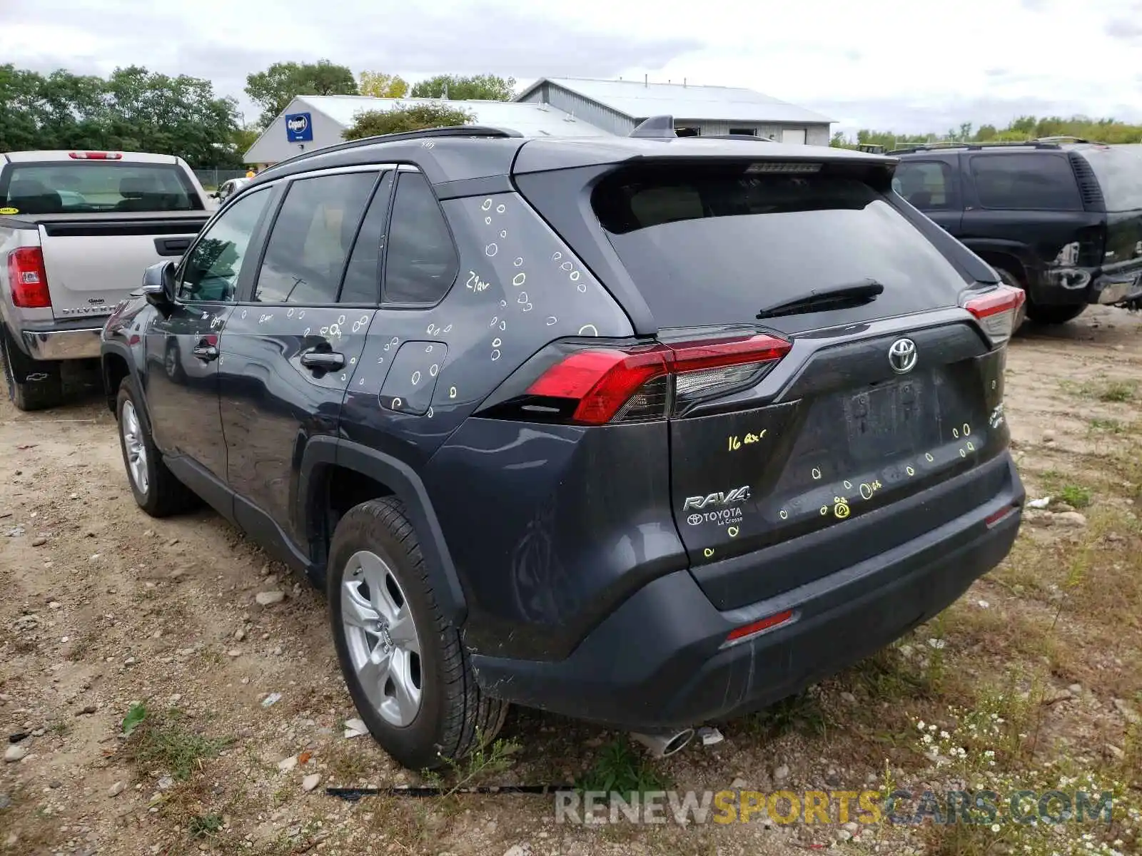 3 Photograph of a damaged car 2T3P1RFV8KC006793 TOYOTA RAV4 2019