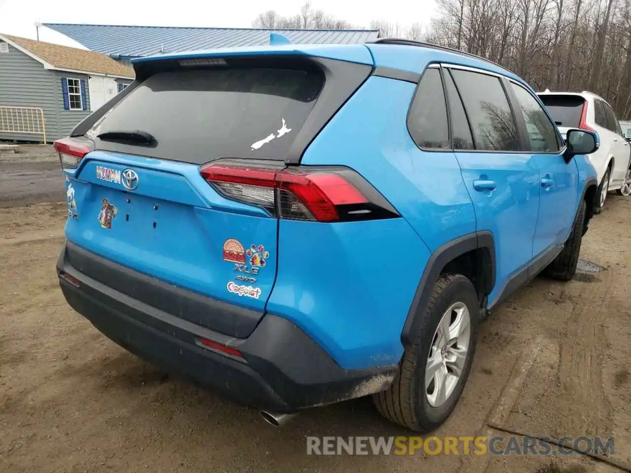 4 Photograph of a damaged car 2T3P1RFV8KC015509 TOYOTA RAV4 2019