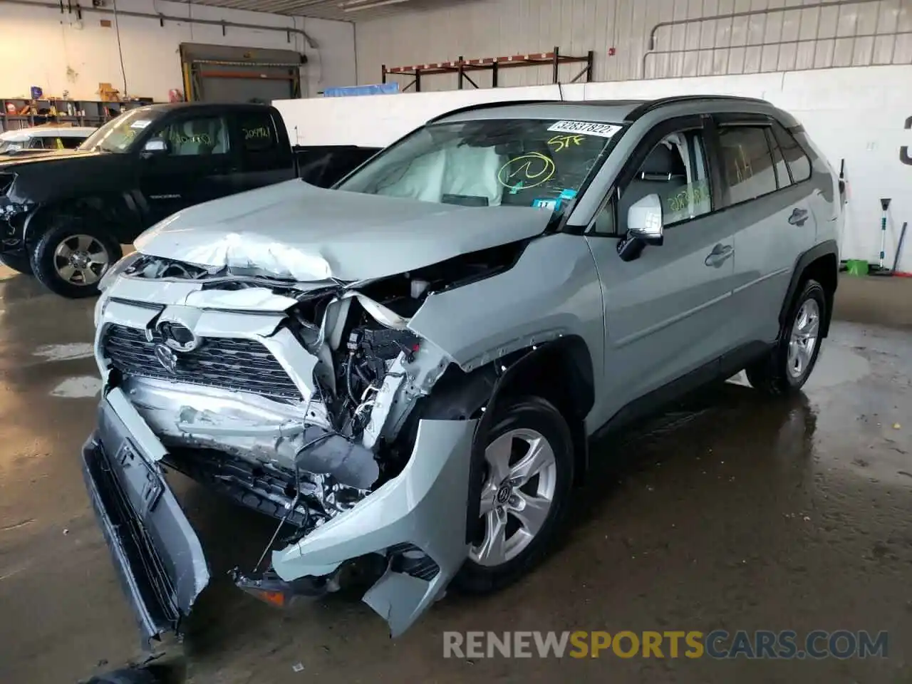 2 Photograph of a damaged car 2T3P1RFV8KC015607 TOYOTA RAV4 2019