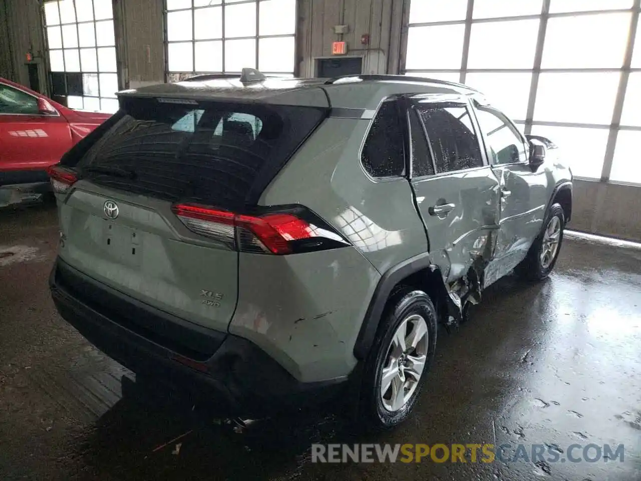 4 Photograph of a damaged car 2T3P1RFV8KC015607 TOYOTA RAV4 2019