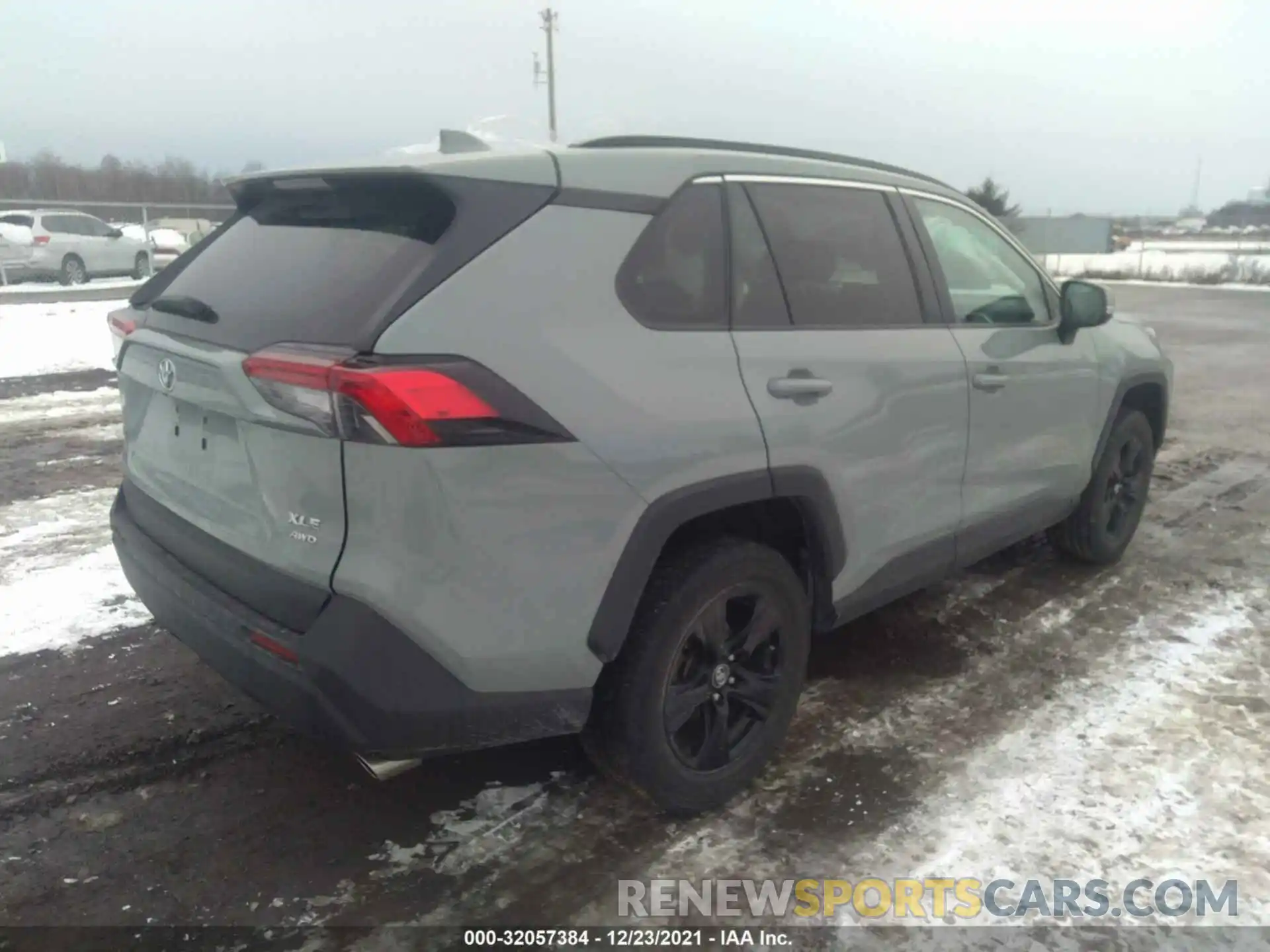 4 Photograph of a damaged car 2T3P1RFV8KC016711 TOYOTA RAV4 2019