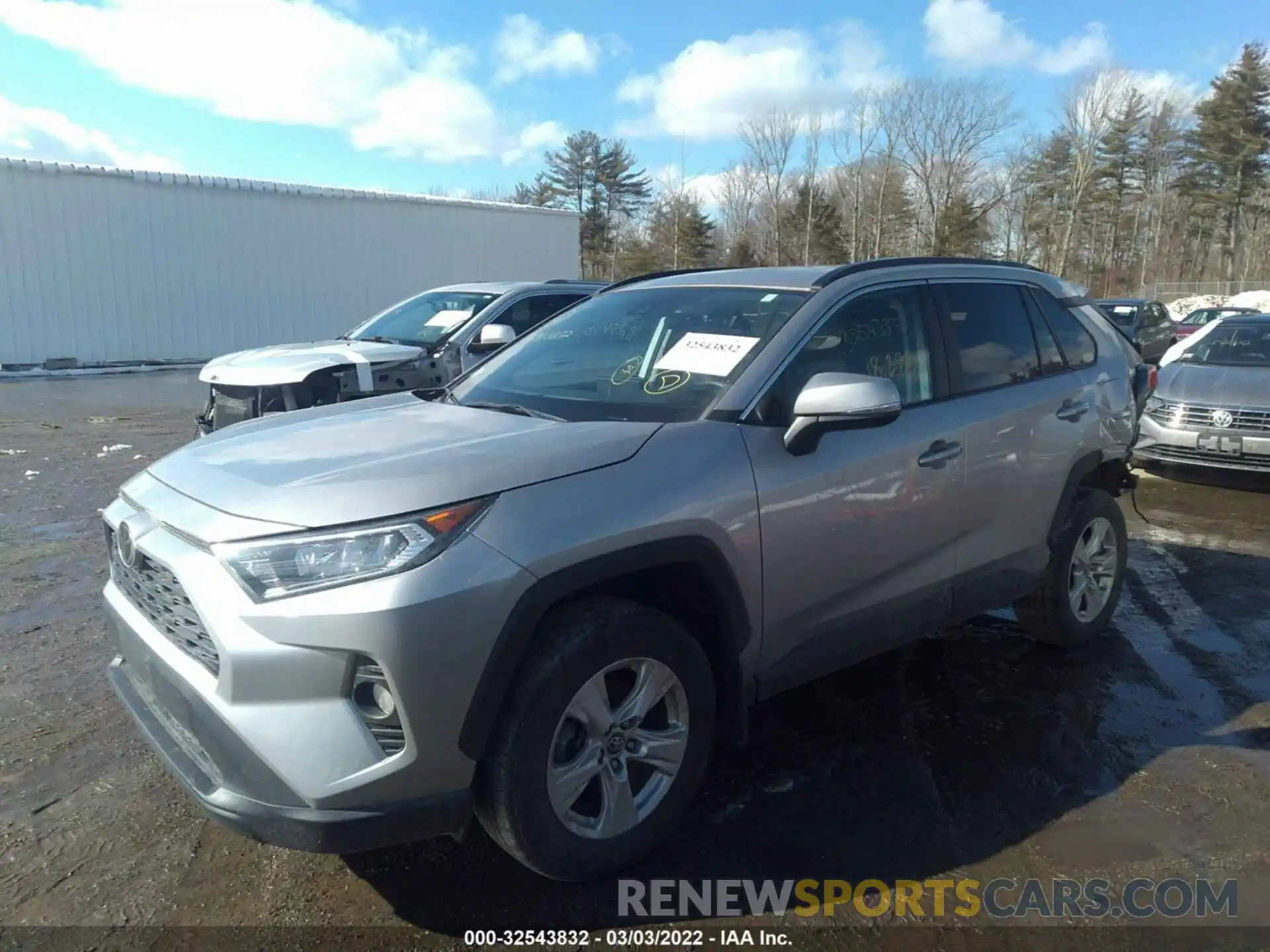 2 Photograph of a damaged car 2T3P1RFV8KC018197 TOYOTA RAV4 2019