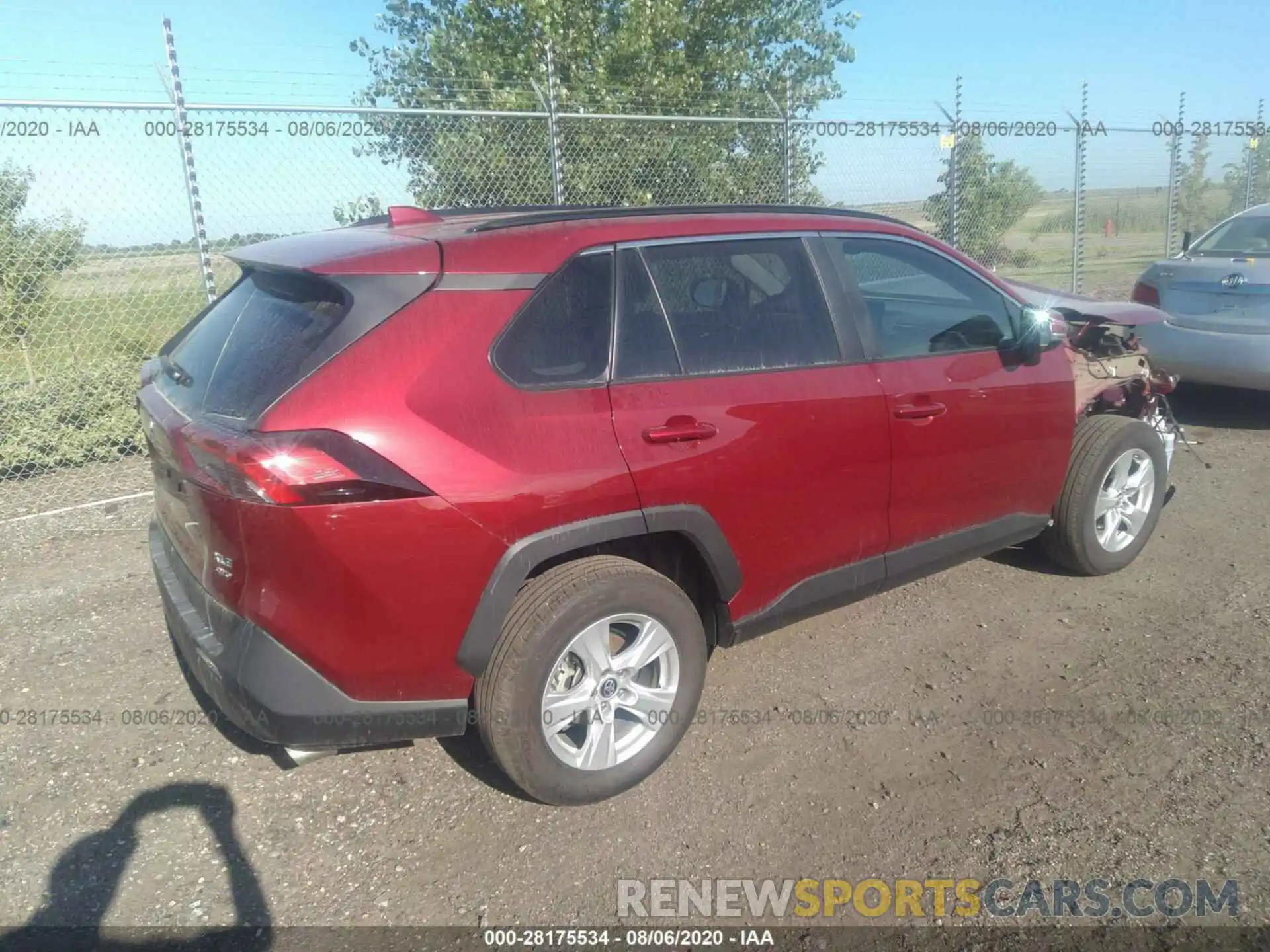 4 Photograph of a damaged car 2T3P1RFV8KC022508 TOYOTA RAV4 2019