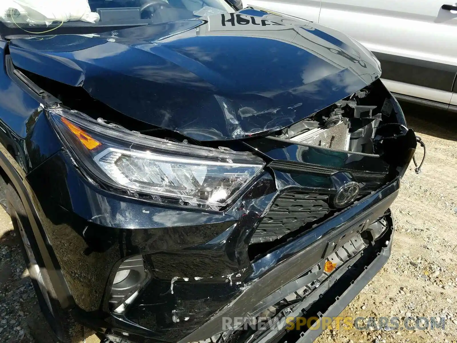 9 Photograph of a damaged car 2T3P1RFV8KC027515 TOYOTA RAV4 2019