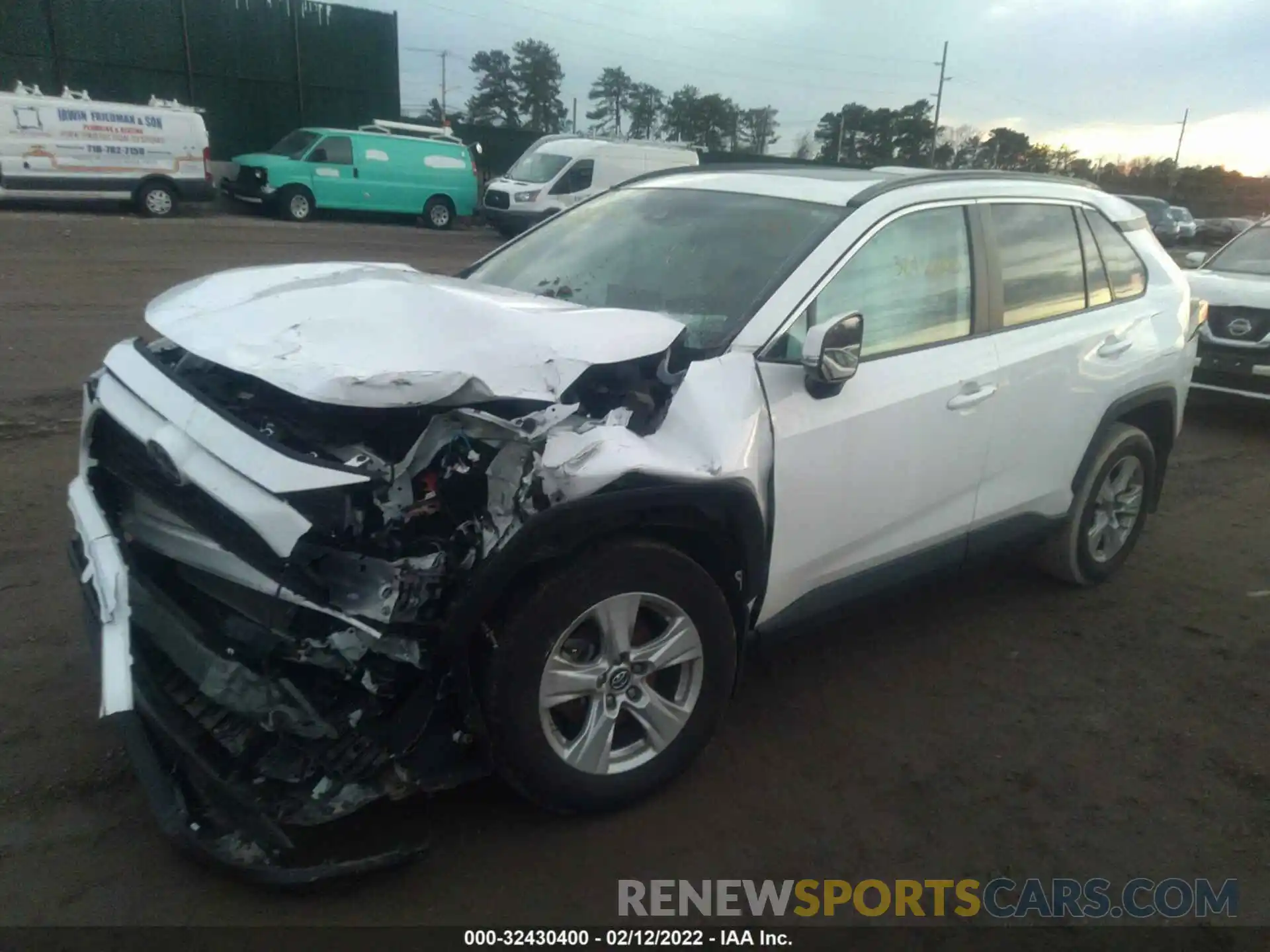 2 Photograph of a damaged car 2T3P1RFV8KC029099 TOYOTA RAV4 2019