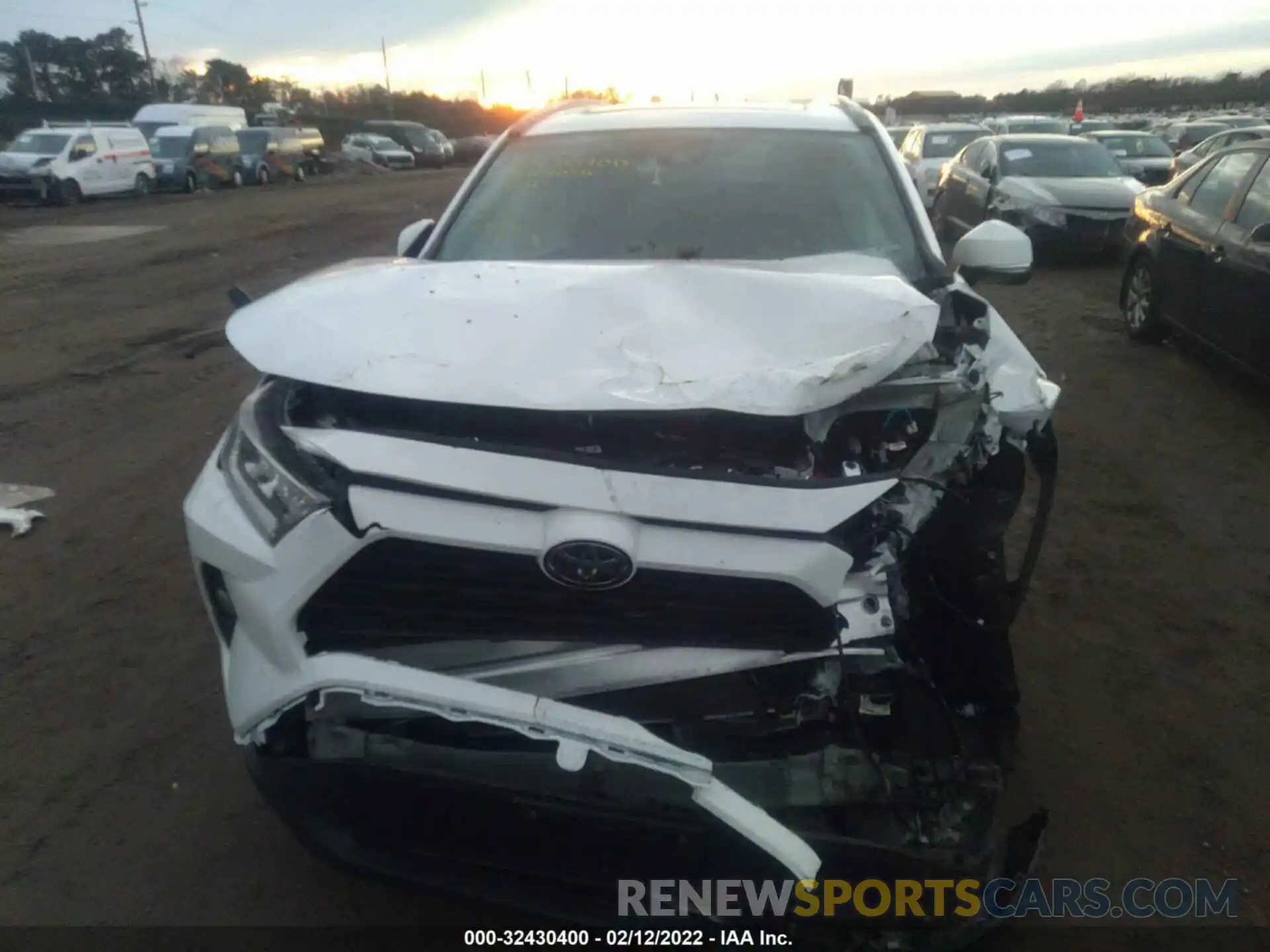 6 Photograph of a damaged car 2T3P1RFV8KC029099 TOYOTA RAV4 2019