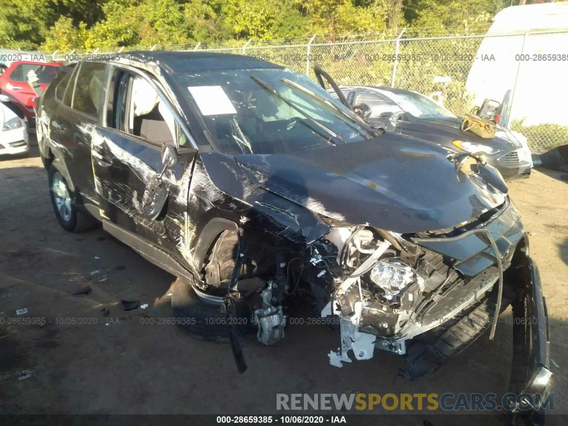 1 Photograph of a damaged car 2T3P1RFV8KC047148 TOYOTA RAV4 2019