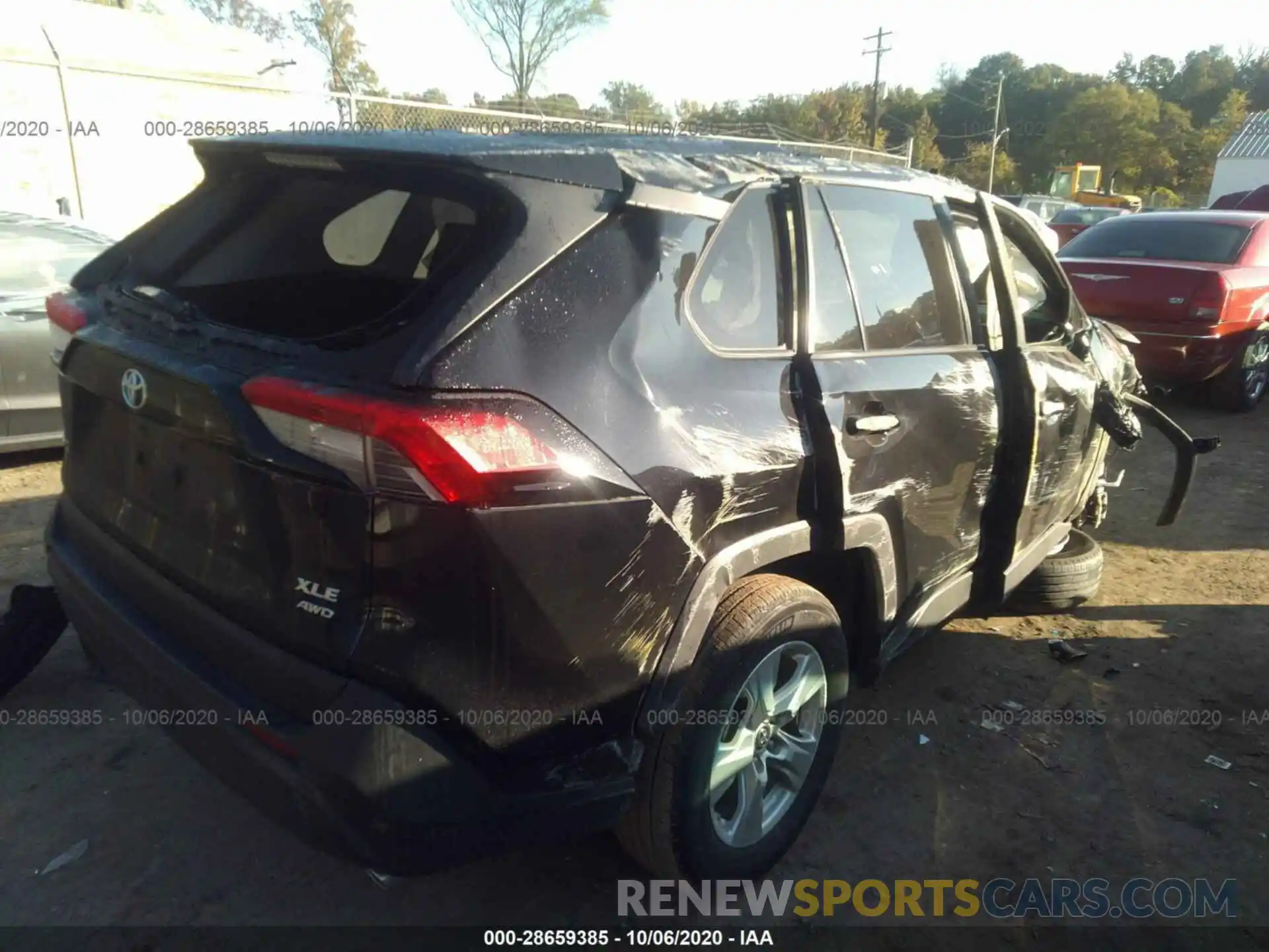 4 Photograph of a damaged car 2T3P1RFV8KC047148 TOYOTA RAV4 2019