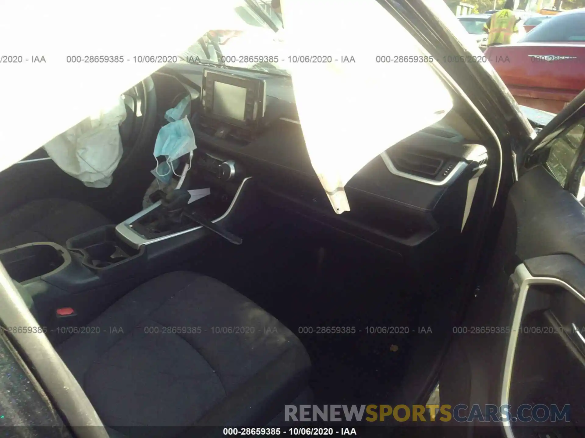 5 Photograph of a damaged car 2T3P1RFV8KC047148 TOYOTA RAV4 2019